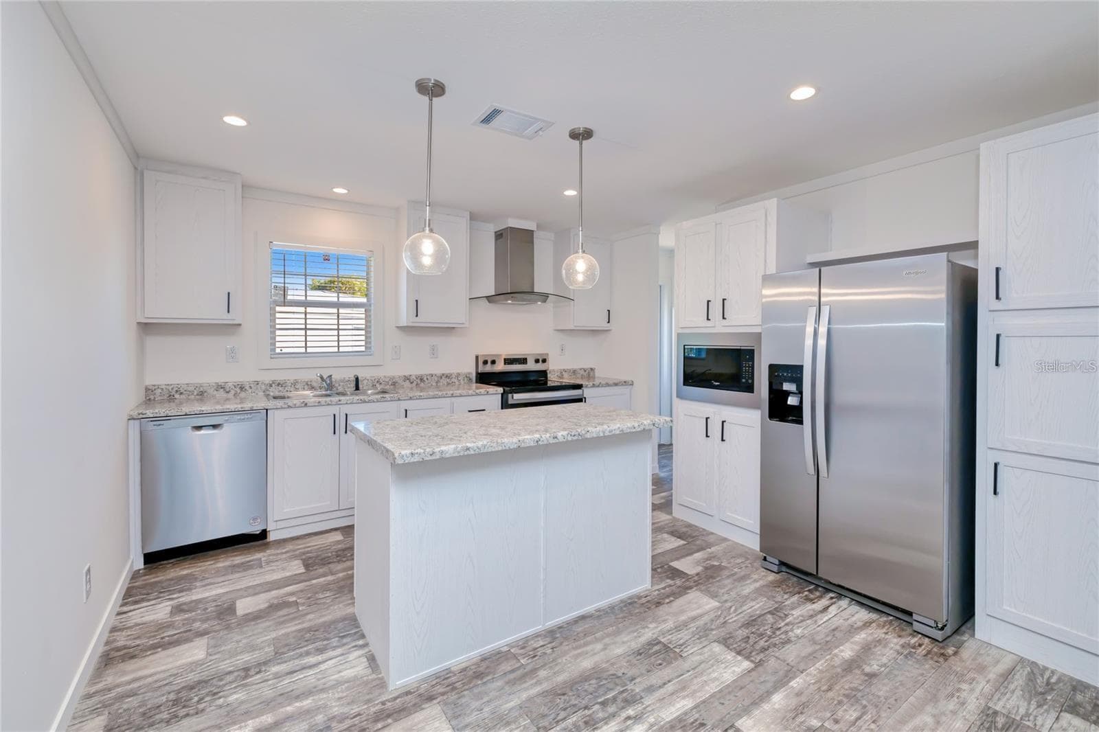 Modular Home at 6720 VILLAVIEW DR, PUNTA GORDA, photo 13 of 21