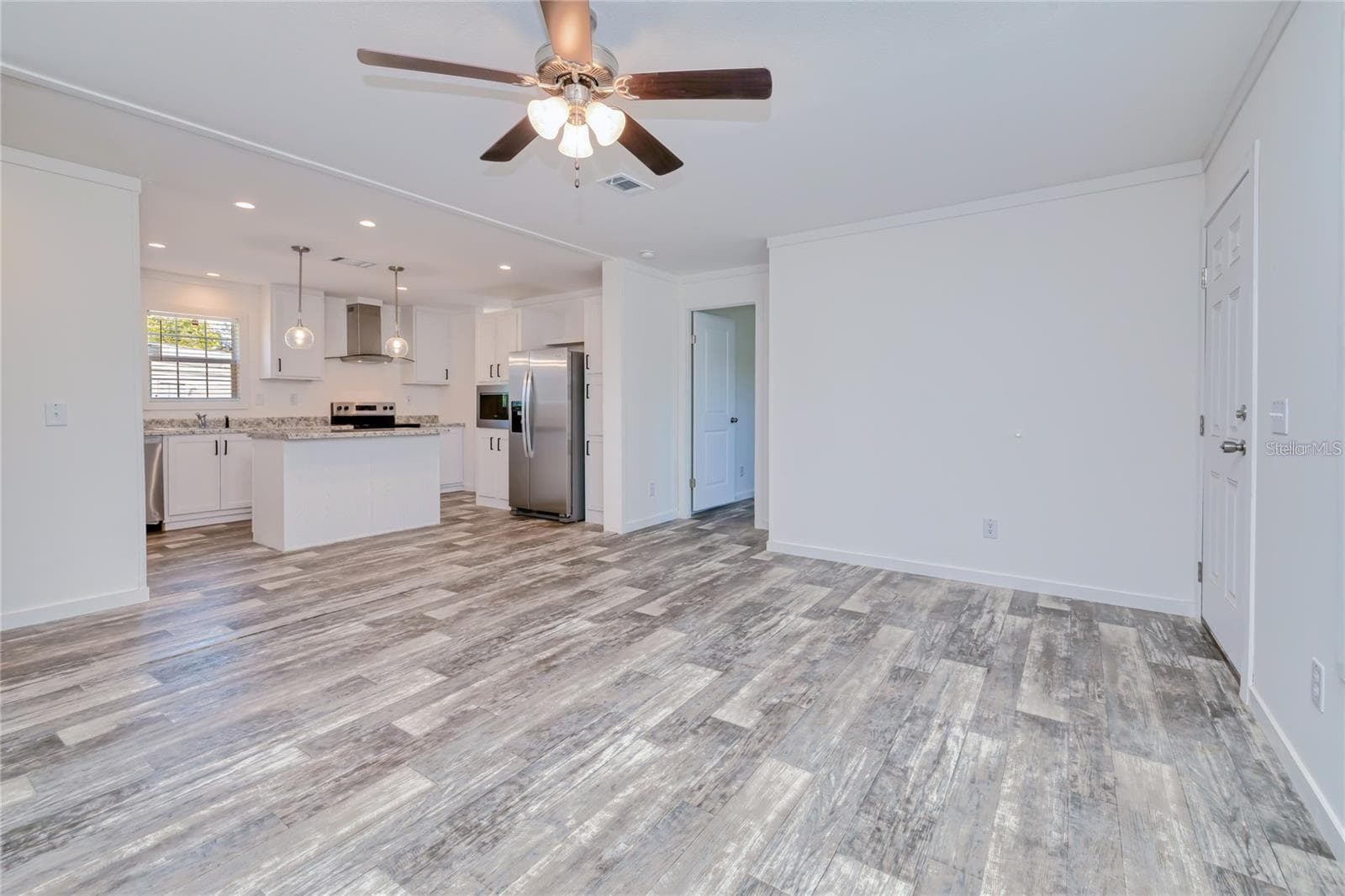 Modular Home at 6720 VILLAVIEW DR, PUNTA GORDA, photo 17 of 21