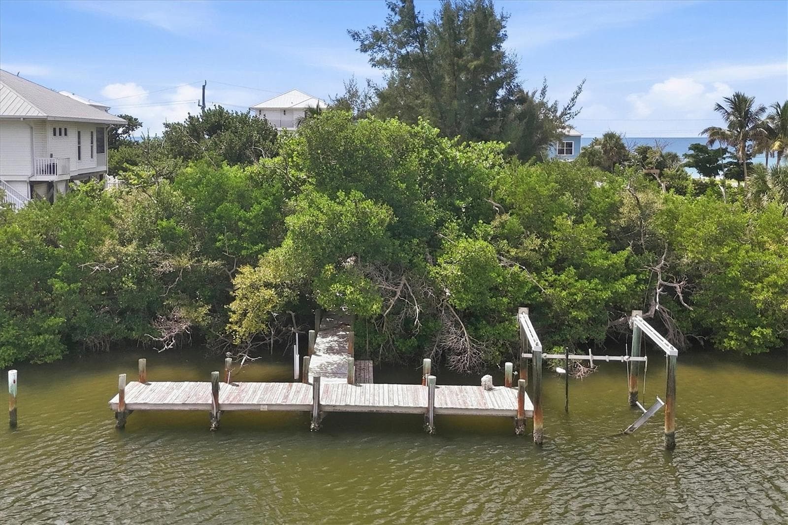 252 S GULF BLVD