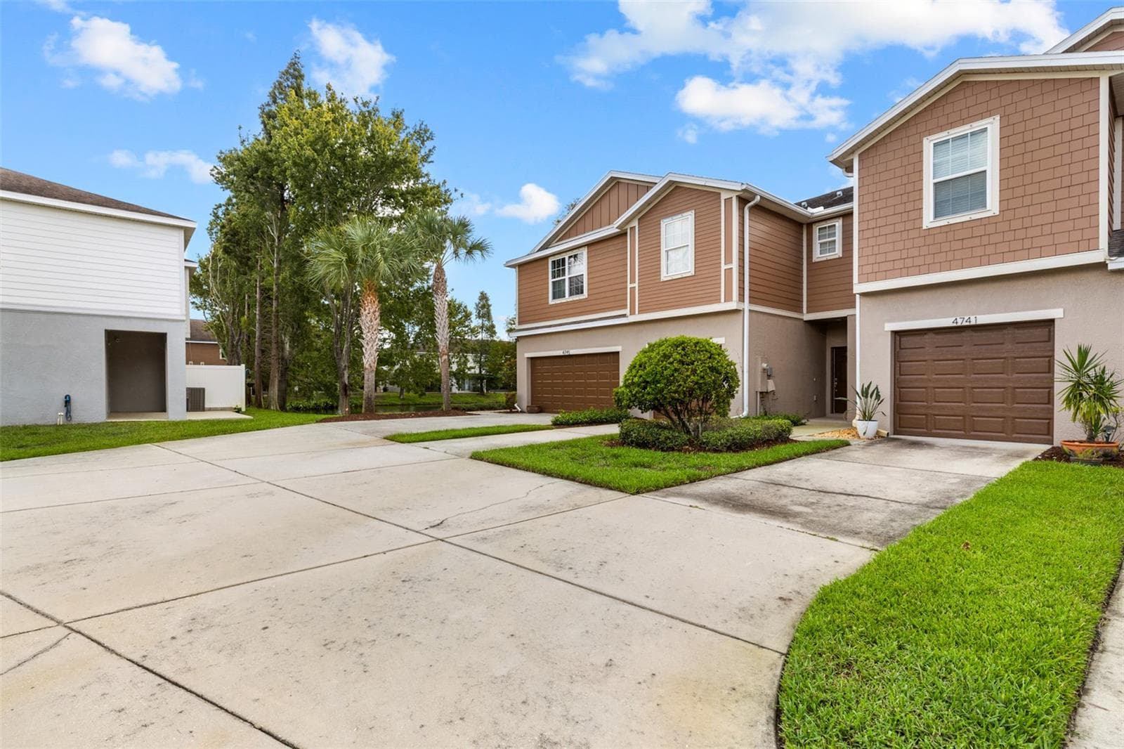 Townhouse at 4741 WHITE SANDERLING CT, TAMPA, photo 6 of 58