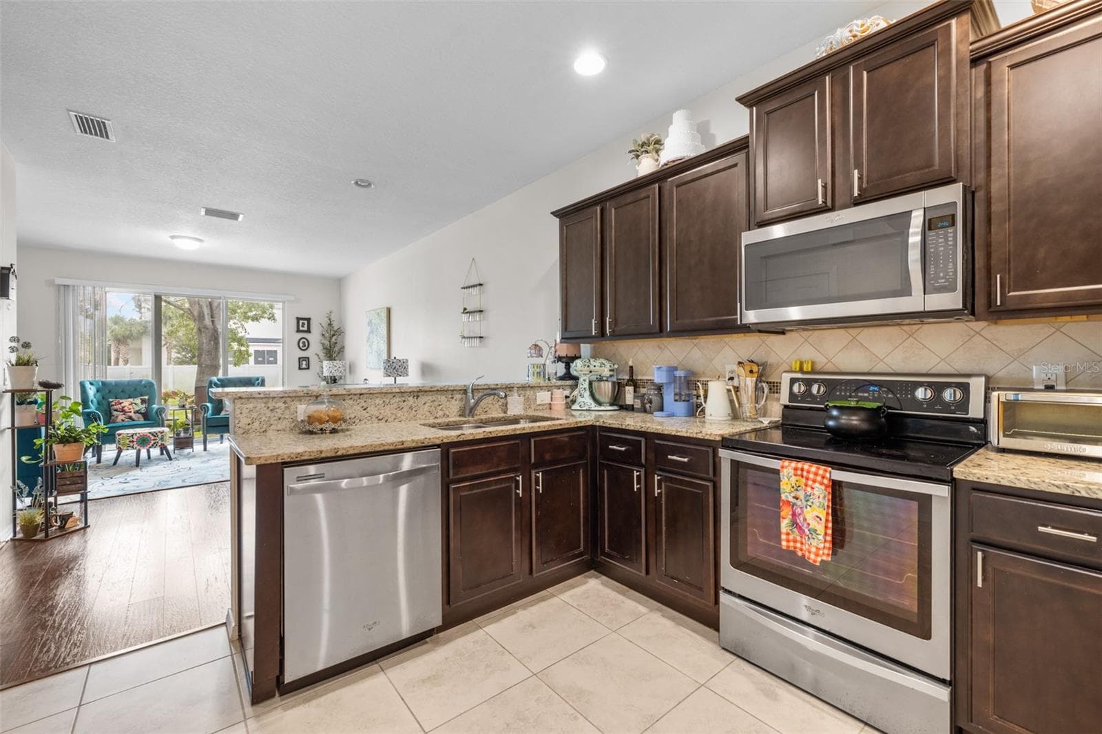 Townhouse at 4741 WHITE SANDERLING CT, TAMPA, photo 18 of 58