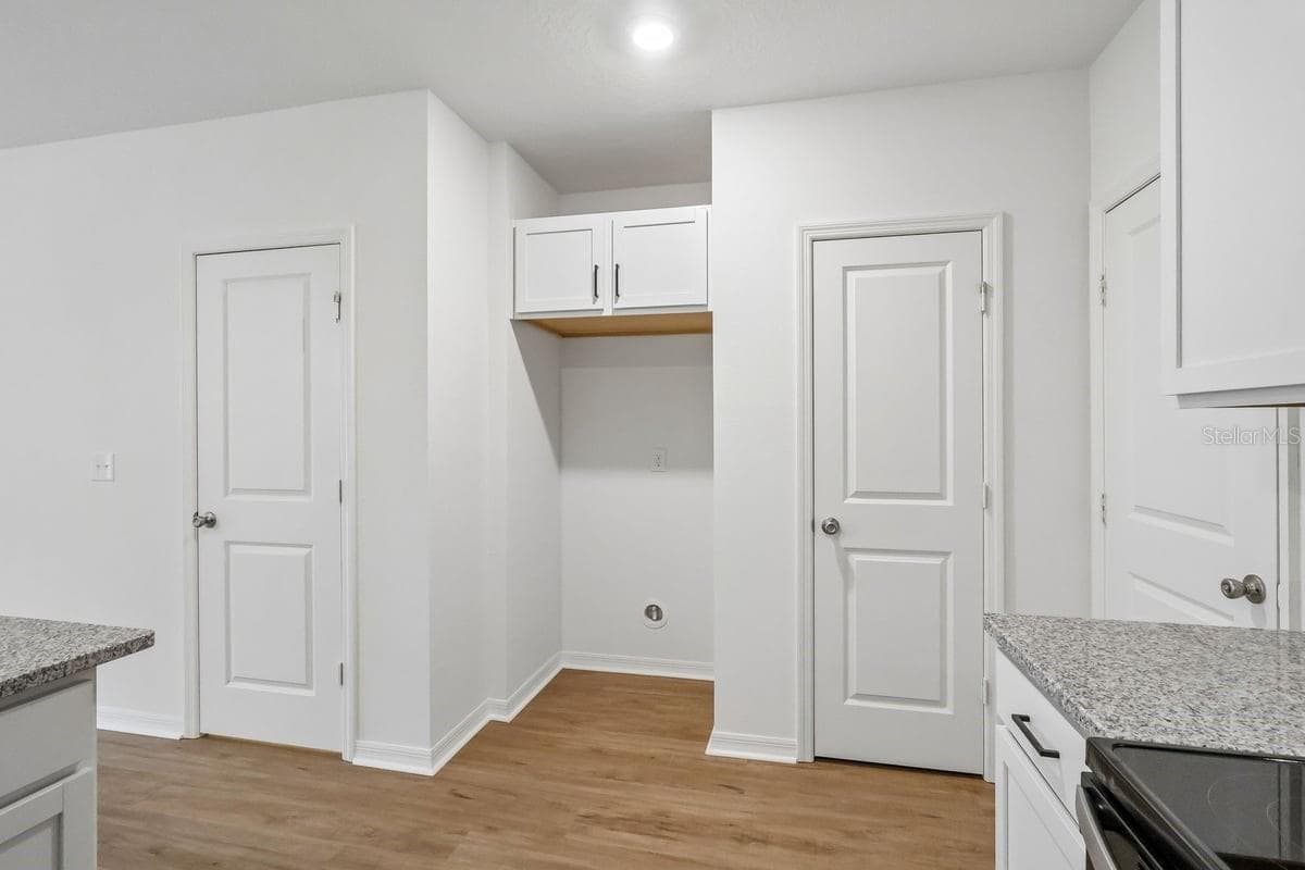 Townhouse at 403 SEQUOIA DR, LAKE WALES, photo 7 of 17