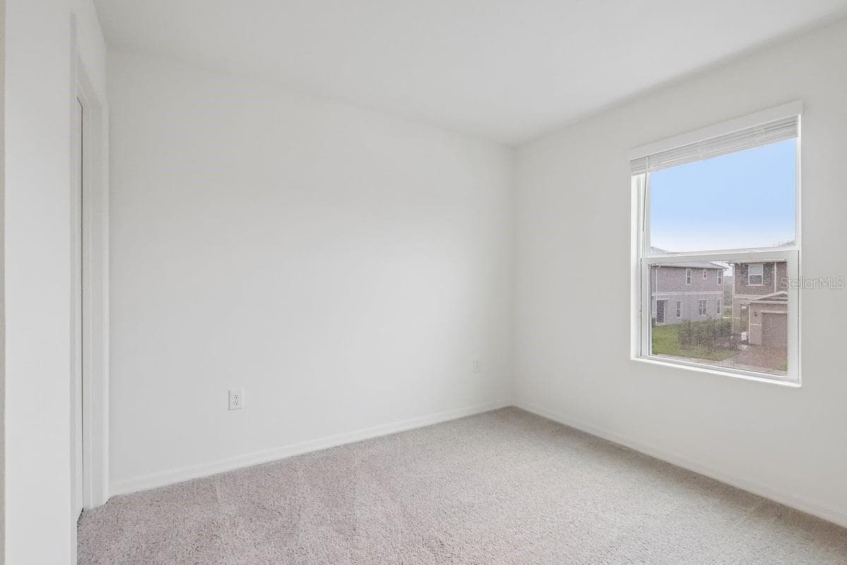 Townhouse at 403 SEQUOIA DR, LAKE WALES, photo 13 of 17