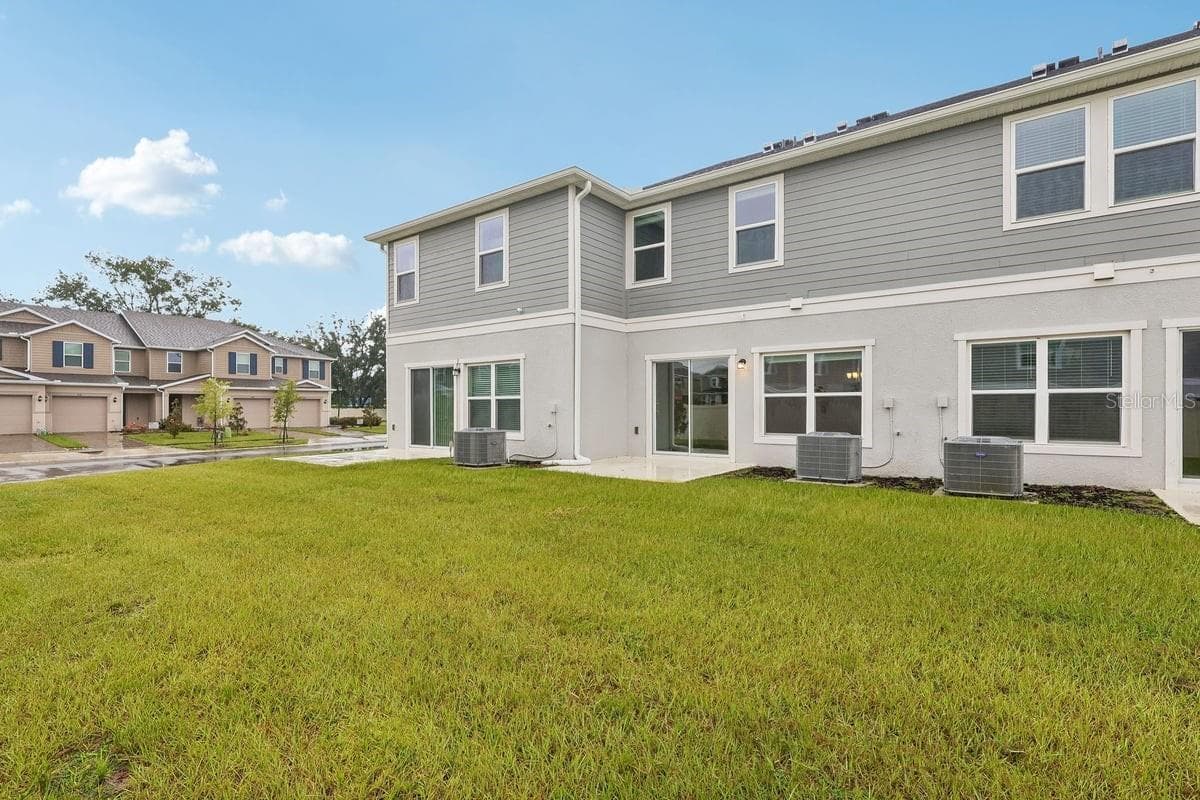 Townhouse at 403 SEQUOIA DR, LAKE WALES, photo 15 of 17