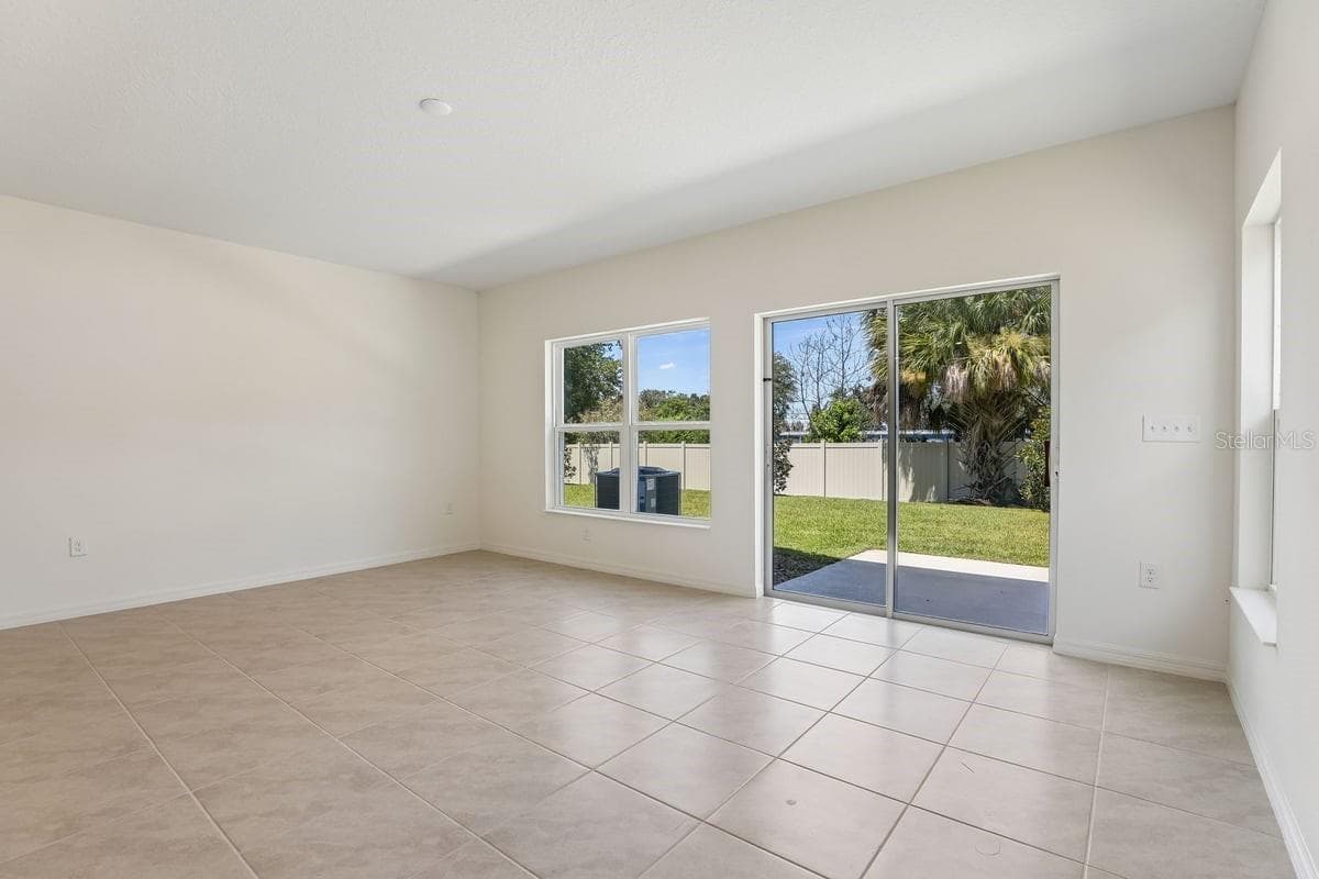 Townhouse at 520 PINE RIDGE CT, LAKE WALES, photo 8 of 21