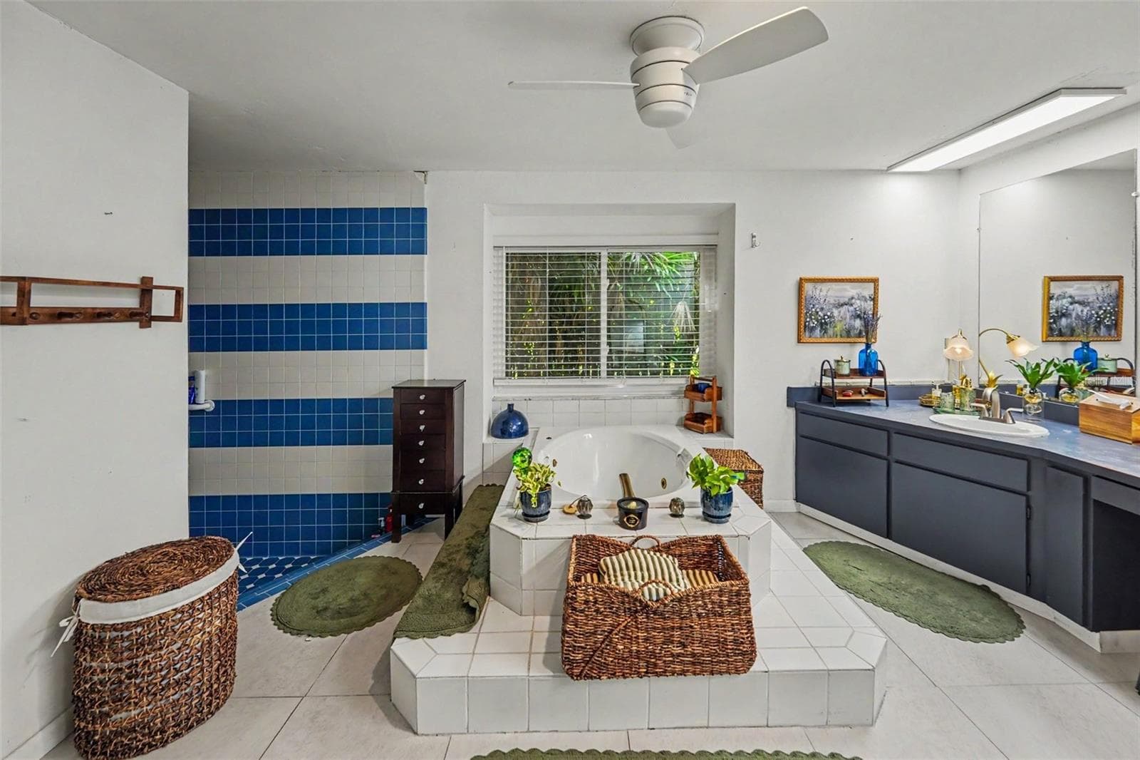 Single Family Residence at 921 COLLEGE HILL DR, CLEARWATER, photo 39 of 66