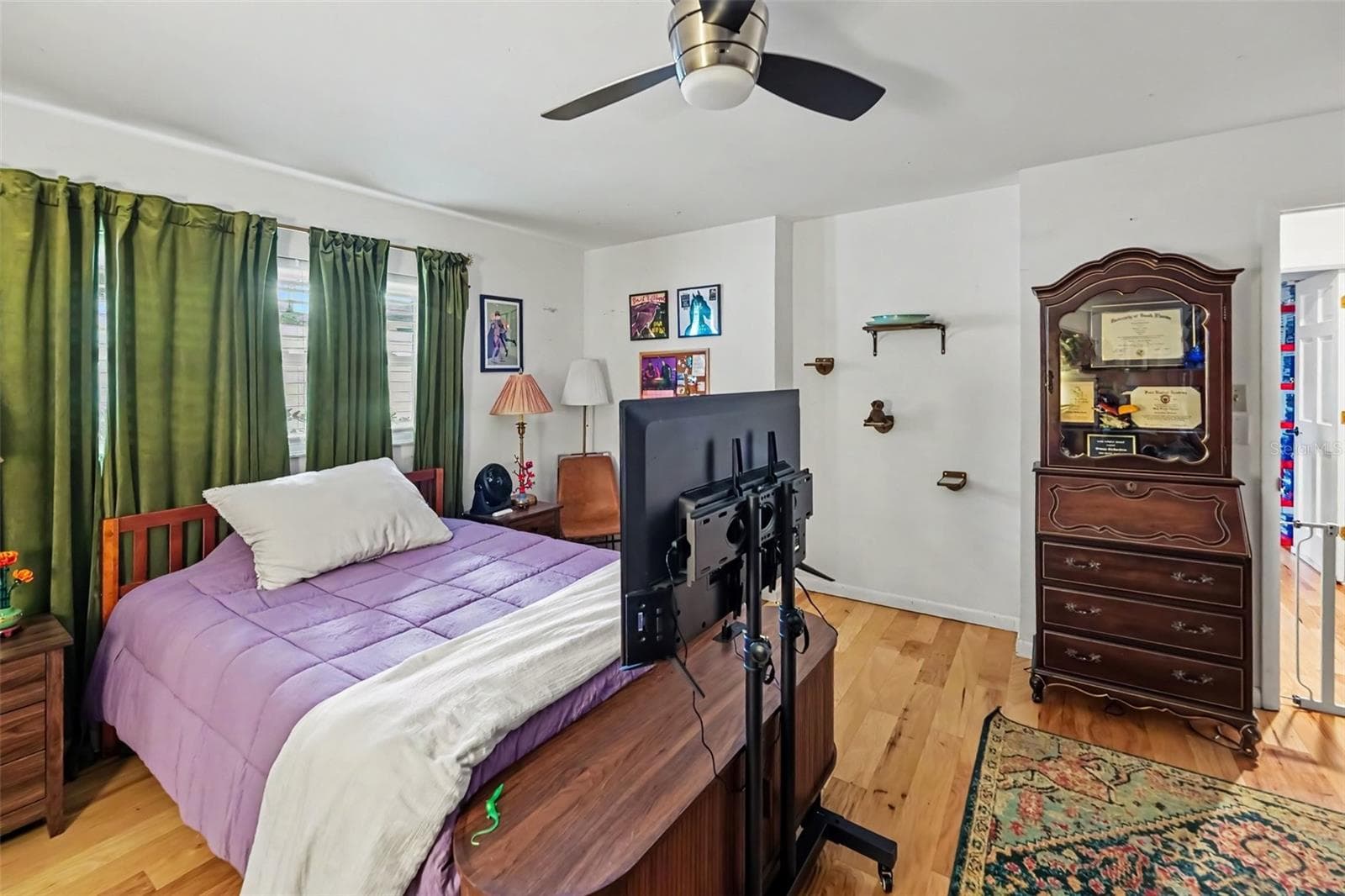 Single Family Residence at 921 COLLEGE HILL DR, CLEARWATER, photo 42 of 66