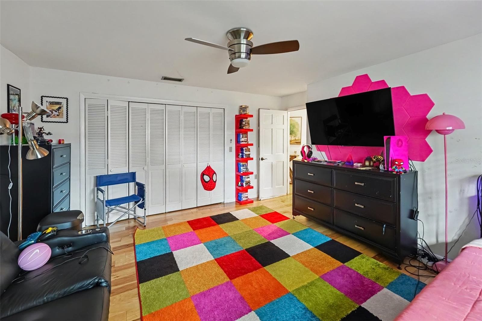 Single Family Residence at 921 COLLEGE HILL DR, CLEARWATER, photo 46 of 66