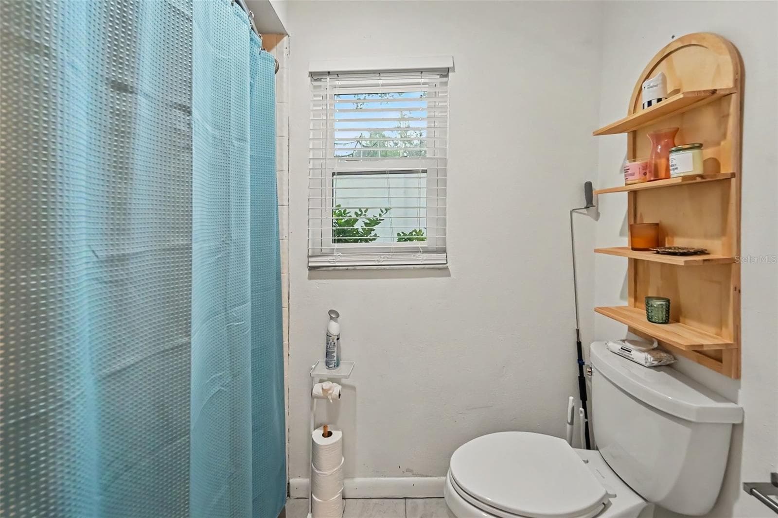 Single Family Residence at 921 COLLEGE HILL DR, CLEARWATER, photo 51 of 66