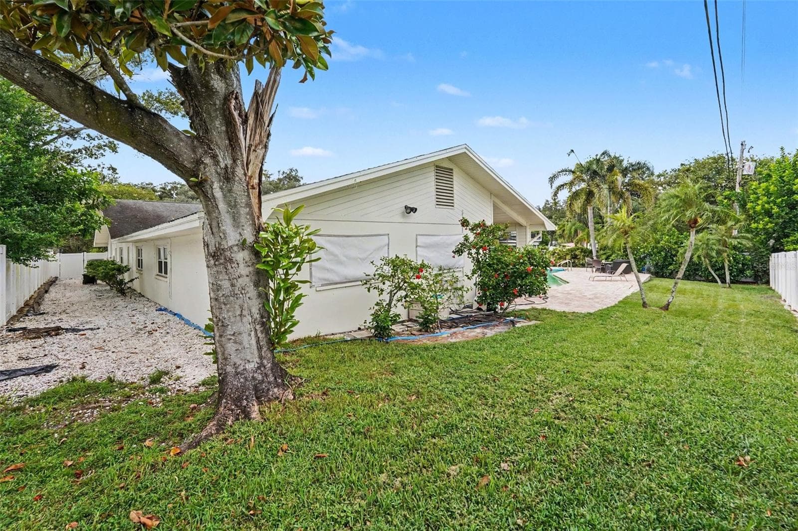 Single Family Residence at 921 COLLEGE HILL DR, CLEARWATER, photo 60 of 66
