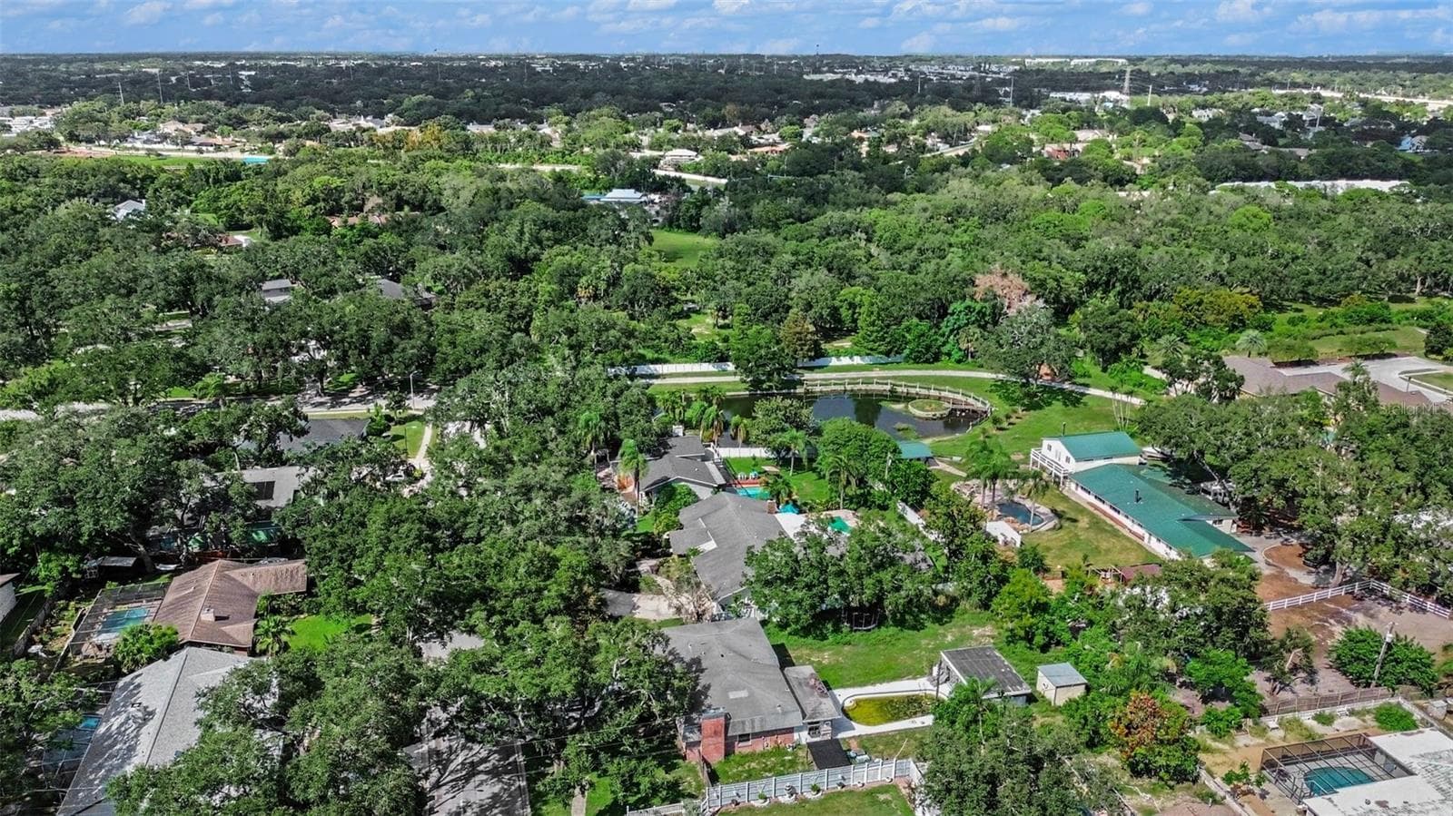 Single Family Residence at 921 COLLEGE HILL DR, CLEARWATER, photo 61 of 66