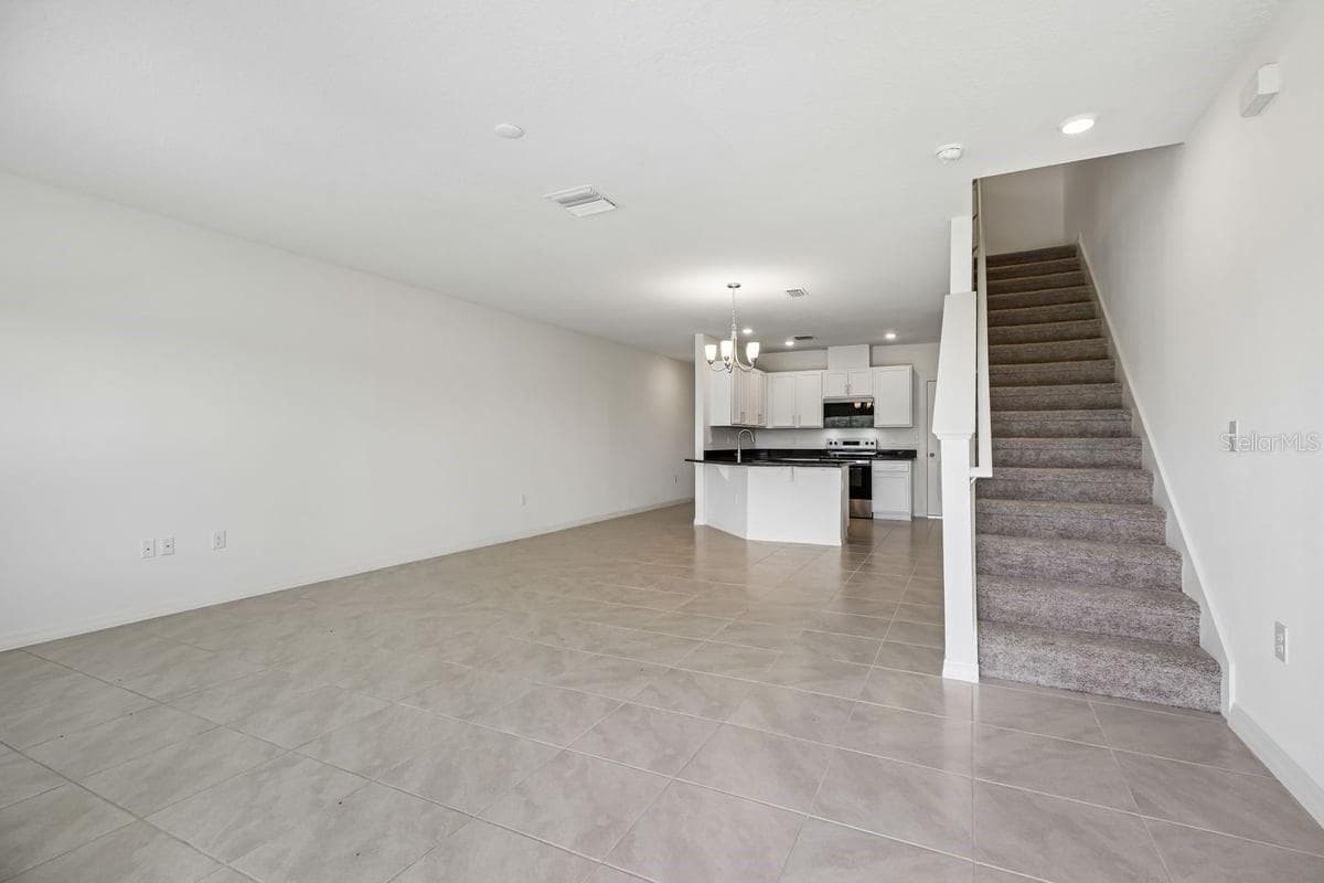 Townhouse at 382 SEQUOIA DR, LAKE WALES, photo 2 of 18