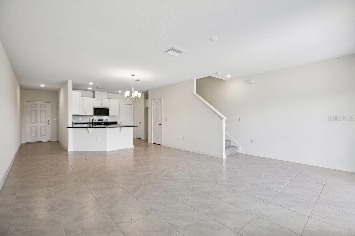 Townhouse at 382 SEQUOIA DR, LAKE WALES, photo 4 of 18