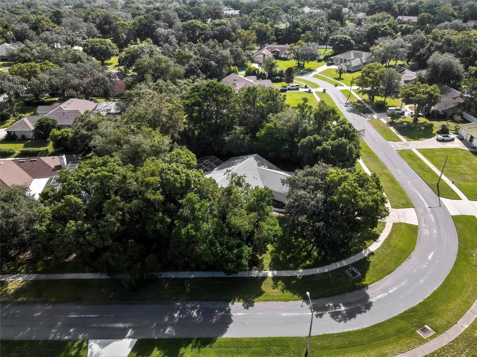 Aerial view highlighting the property's corner position - 1097 FLORIAN WAY, SPRING HILL
