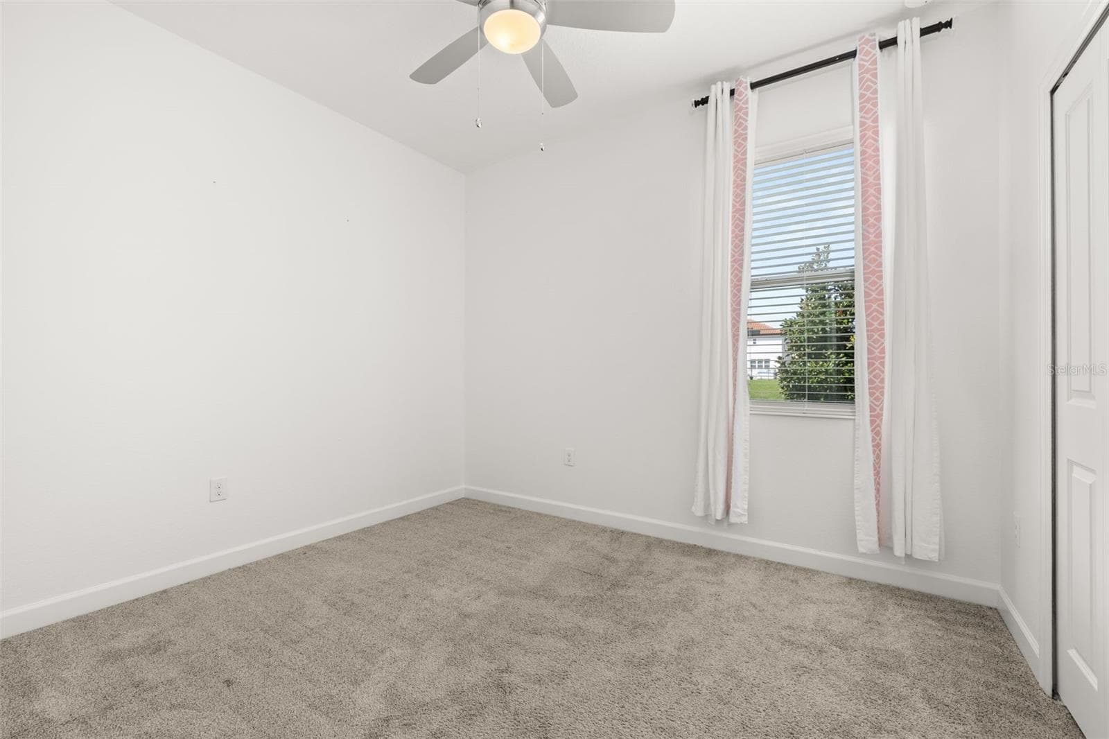 Single Family Residence at 195 PRESTON AVE, DAVENPORT, photo 22 of 67