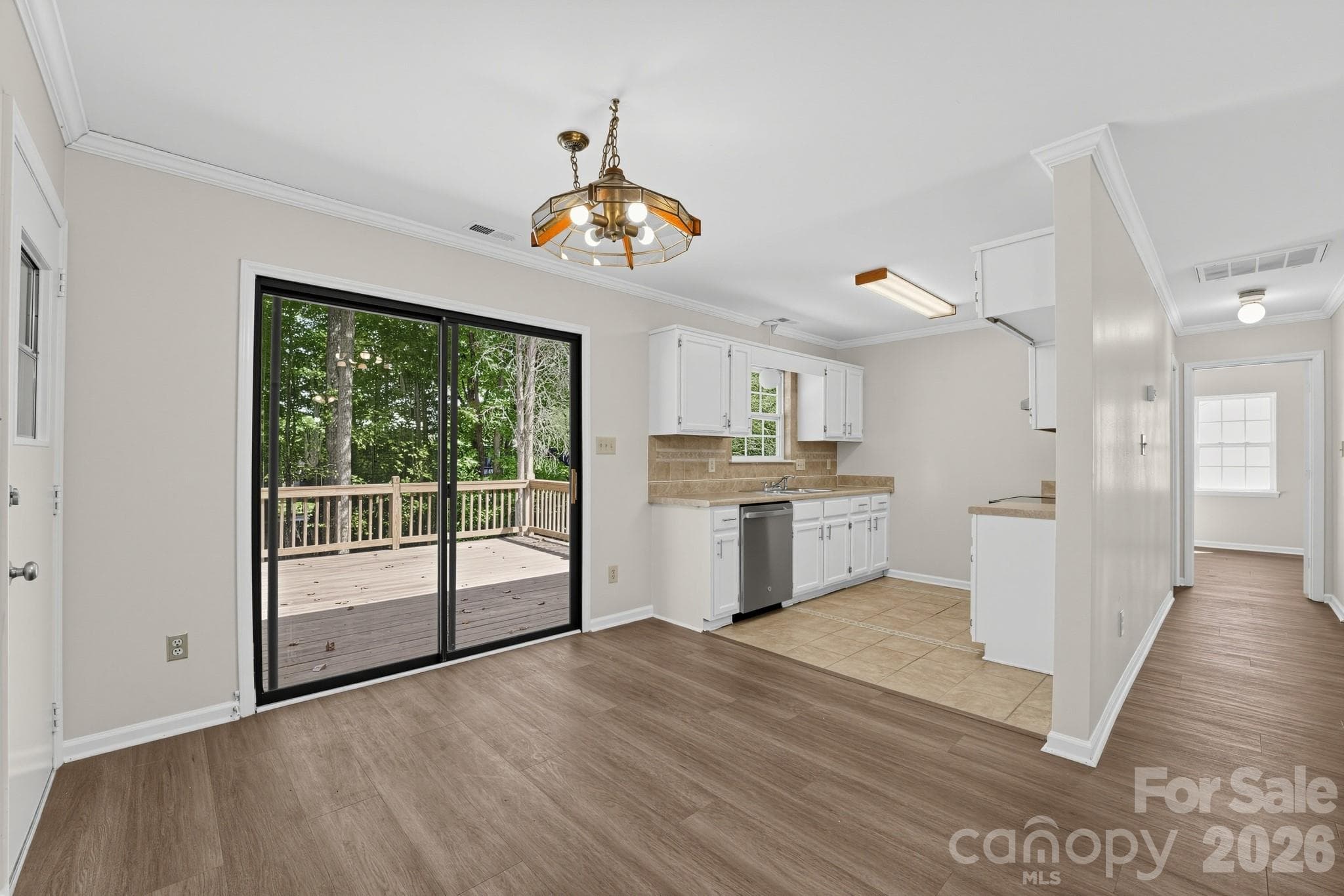 Single Family Residence at 6240 Round Hill Road, Charlotte, photo 9 of 18