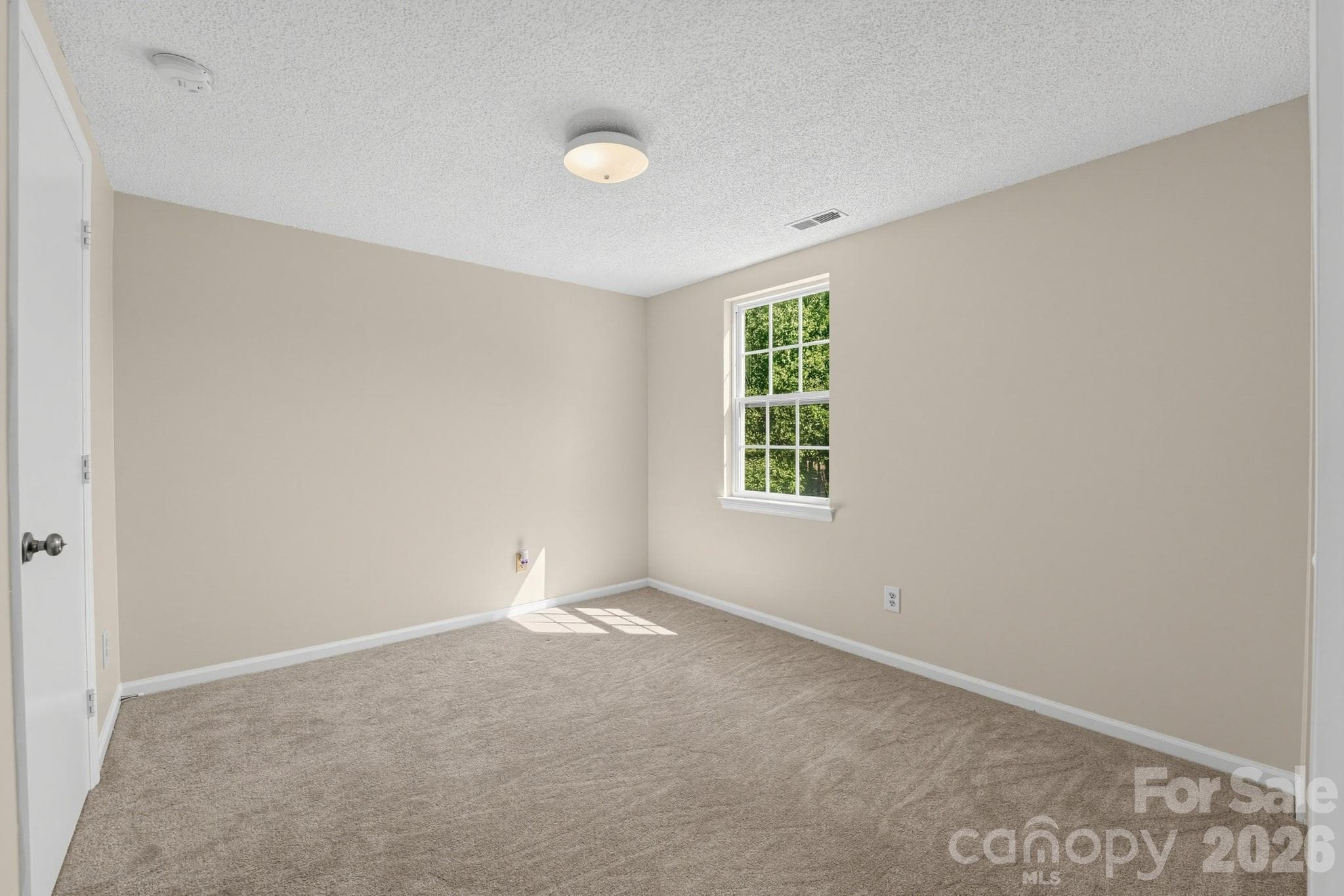 Single Family Residence at 6240 Round Hill Road, Charlotte, photo 13 of 18