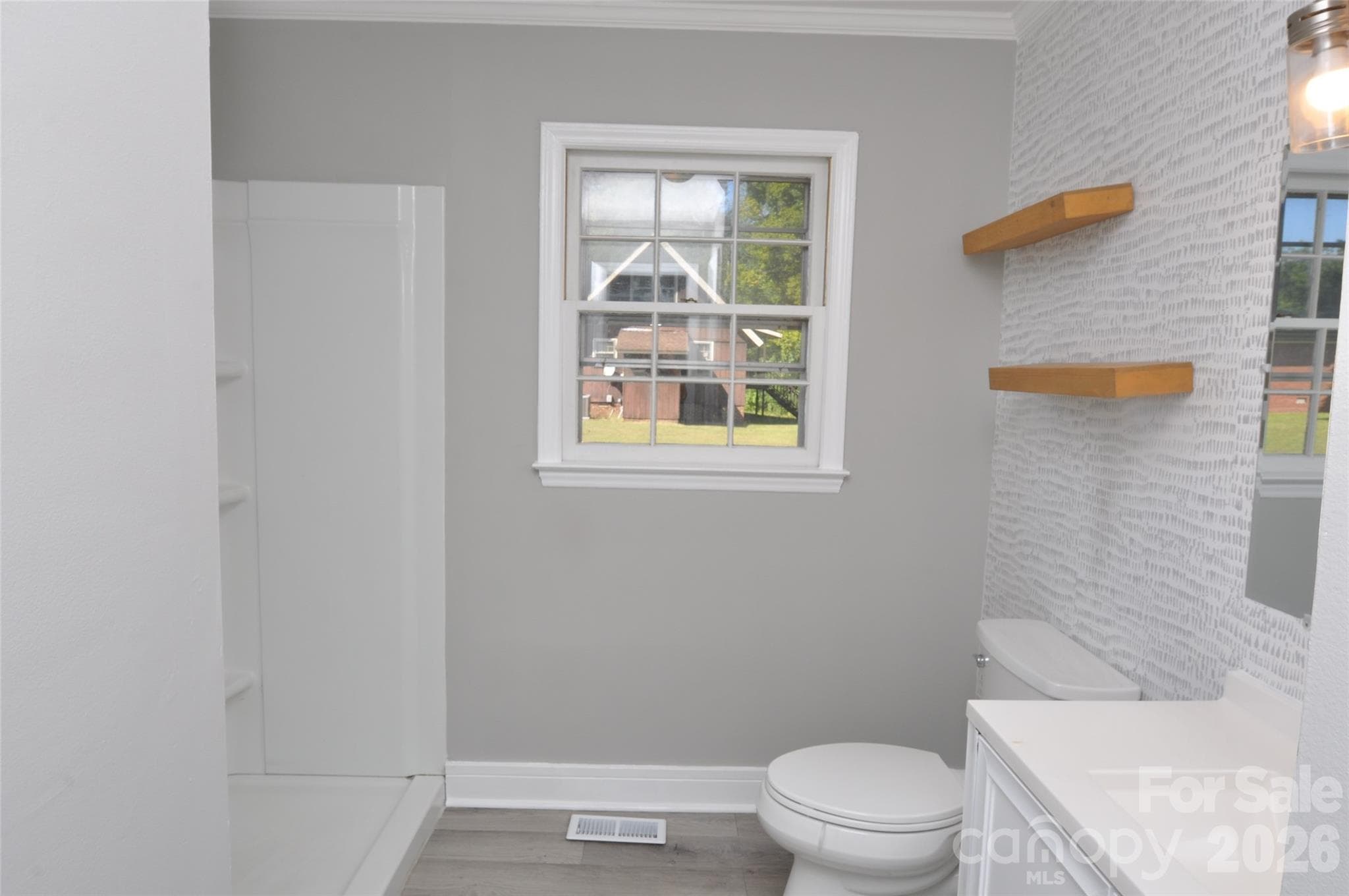Single Family Residence at 554 Gardendale Circle, Chester, photo 11 of 20