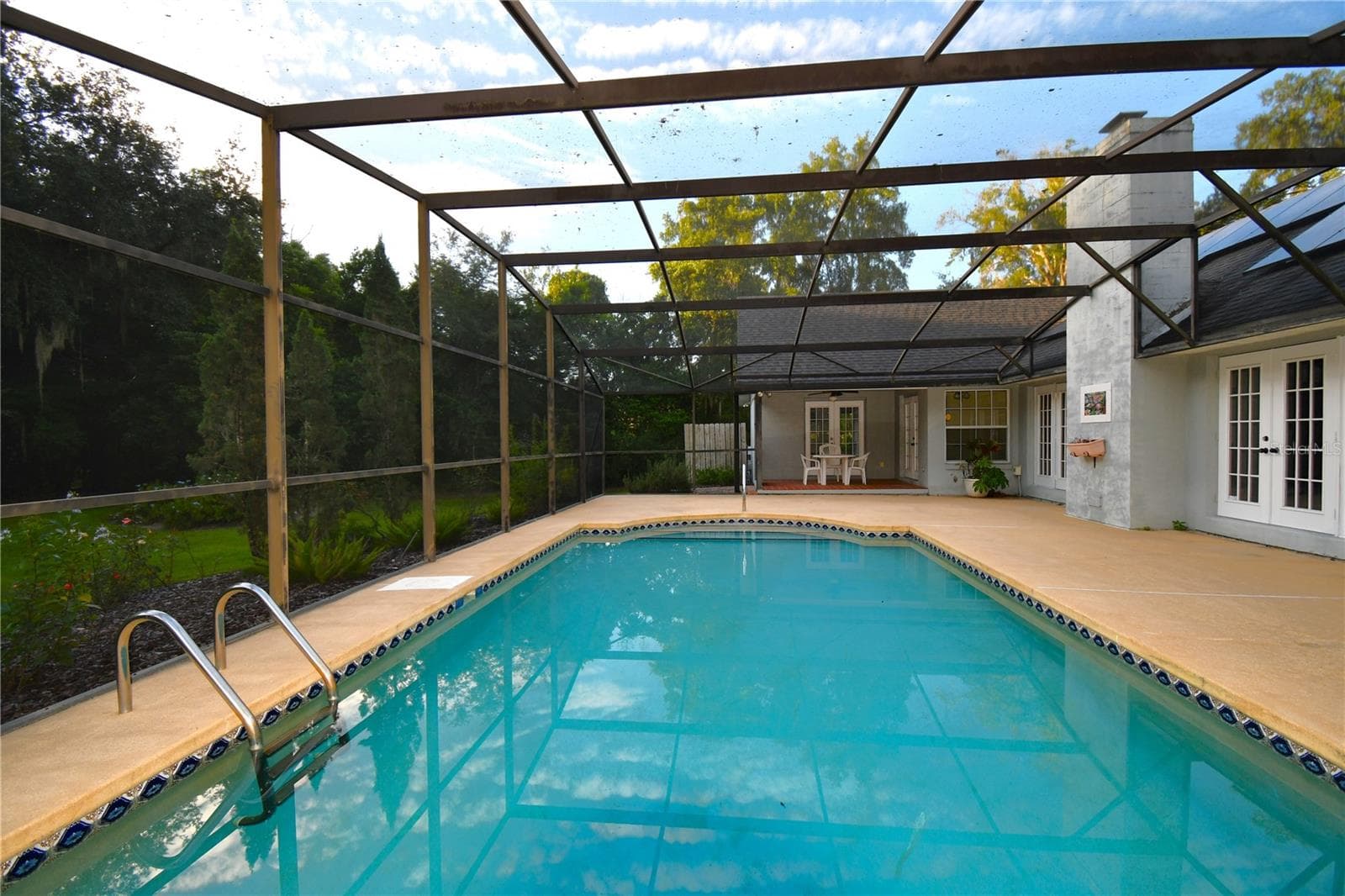 Single Family Residence at 611 OLD EUSTIS RD, MOUNT DORA, photo 2 of 31