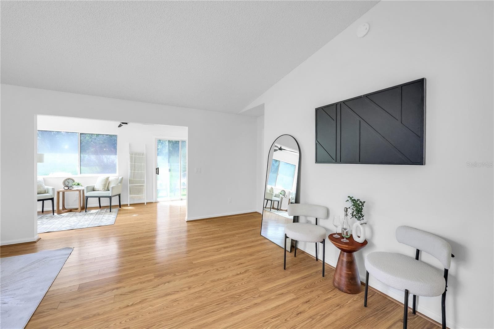 Single Family Residence at 642 GLEN OAKS DR, LEESBURG, photo 13 of 38