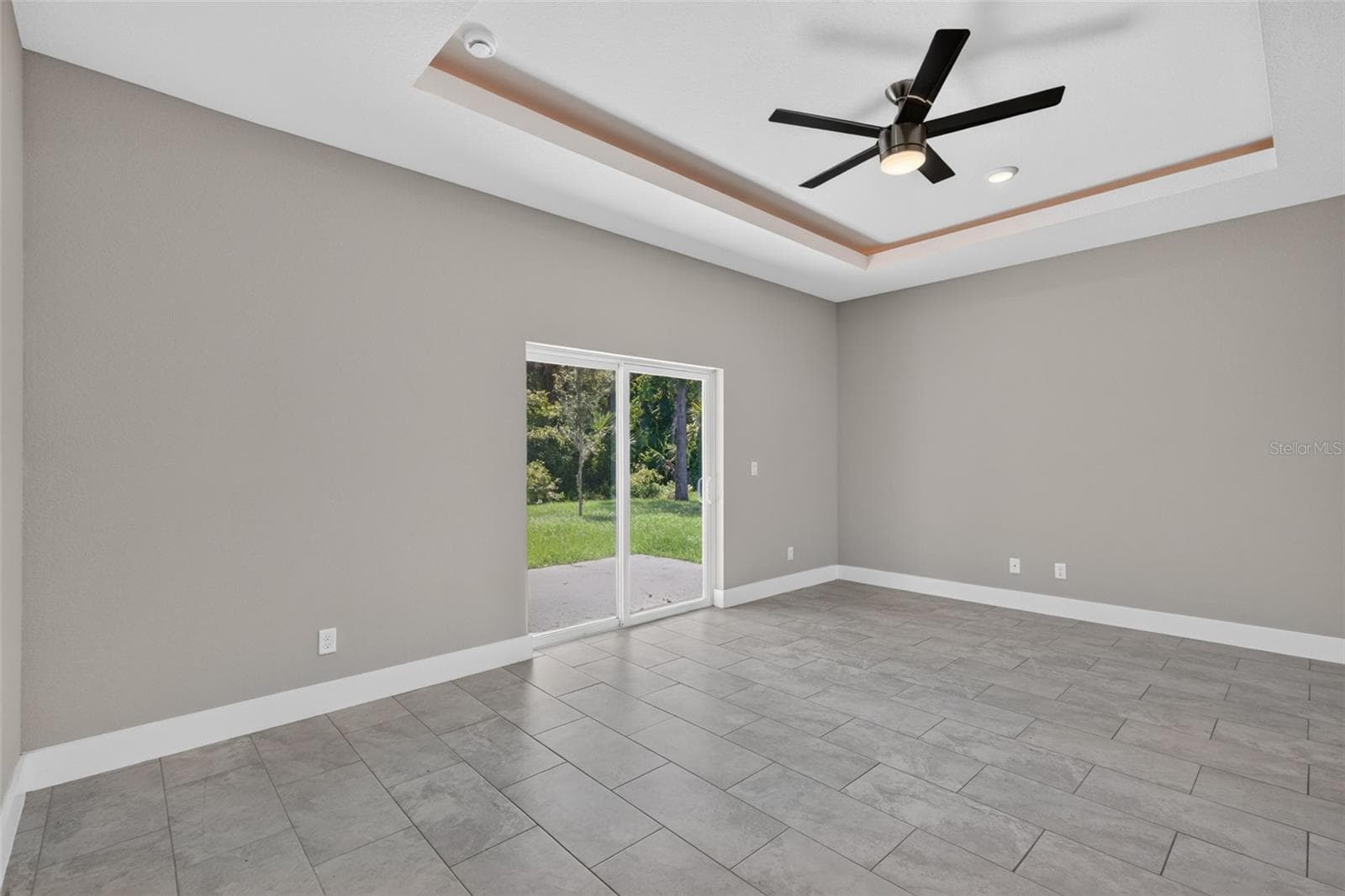 Living Room - 5663 GREENHOUSE AVE, NORTH PORT