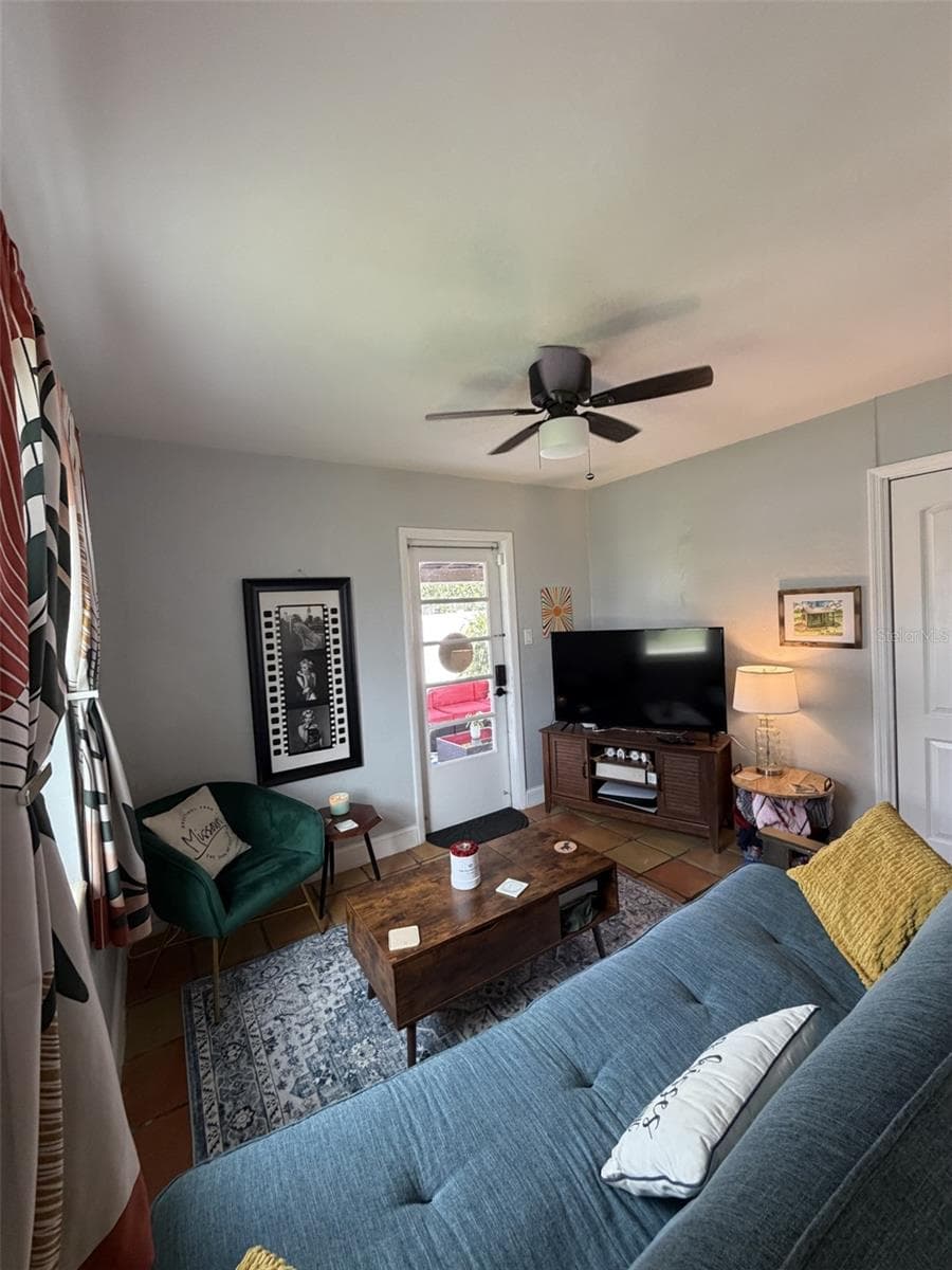 Living Room - 8439 DOROTHY AVE, NORTH PORT