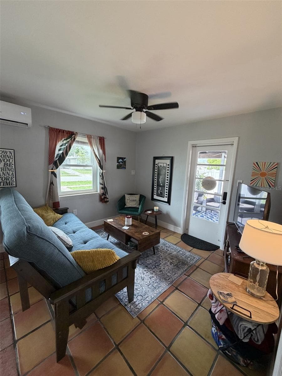 Living Room - 8439 DOROTHY AVE, NORTH PORT