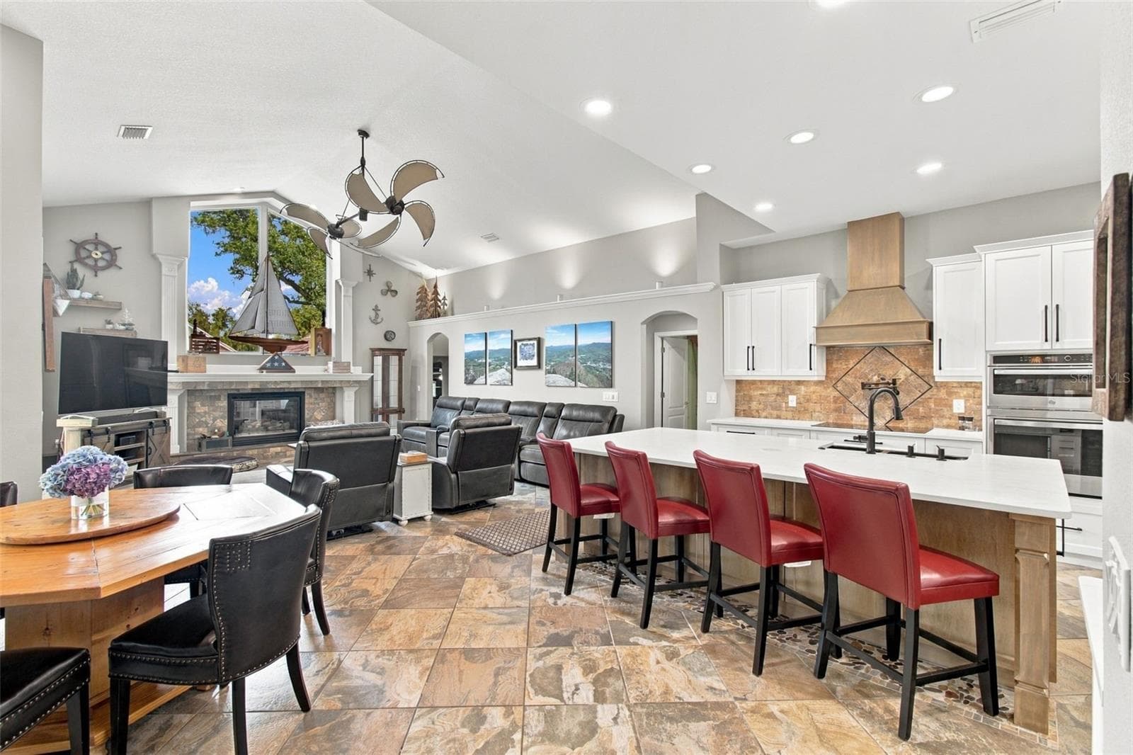 Great Room - 5105 SYLVAN OAKS DR, VALRICO