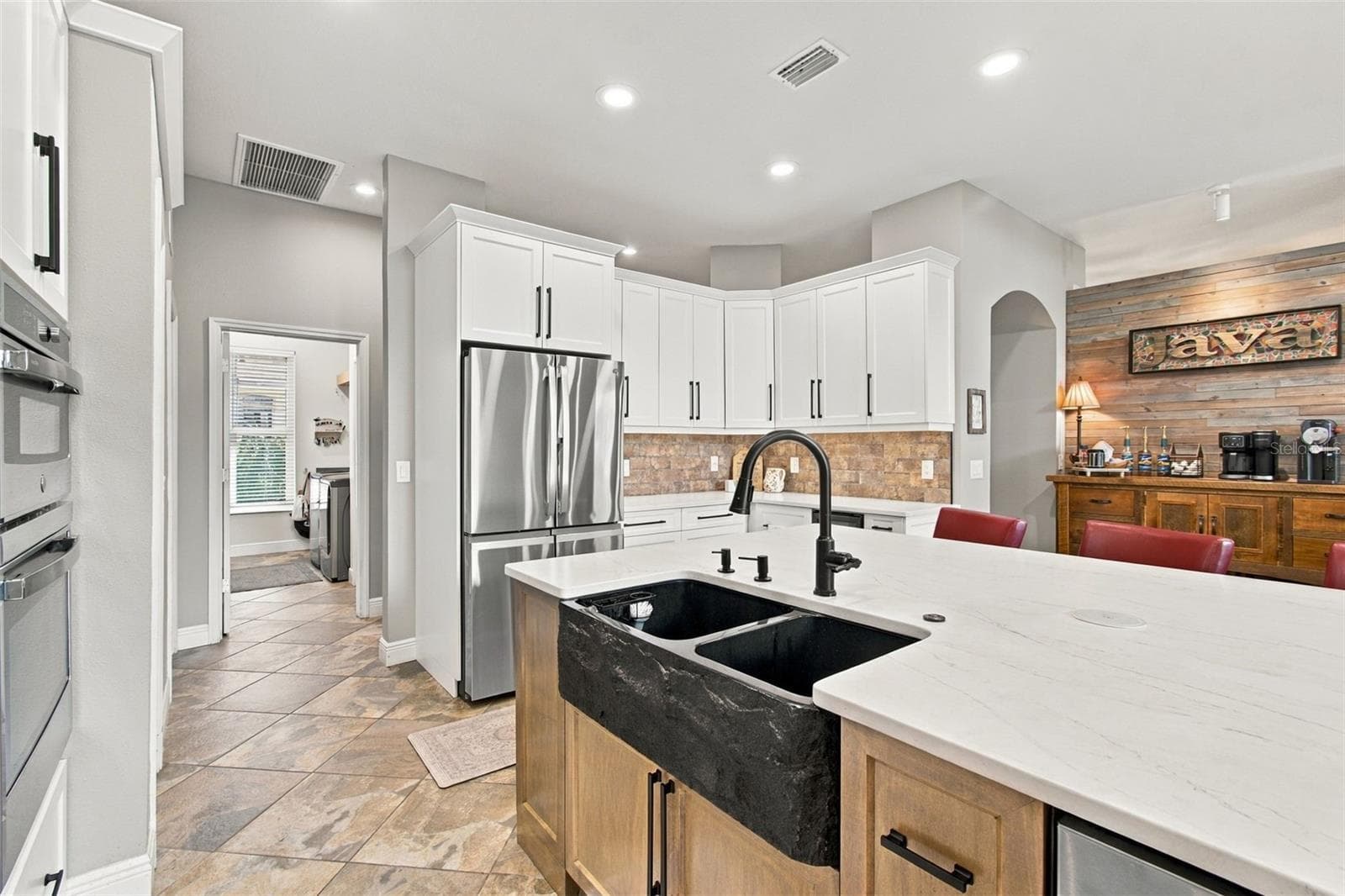 Kitchen - 5105 SYLVAN OAKS DR, VALRICO