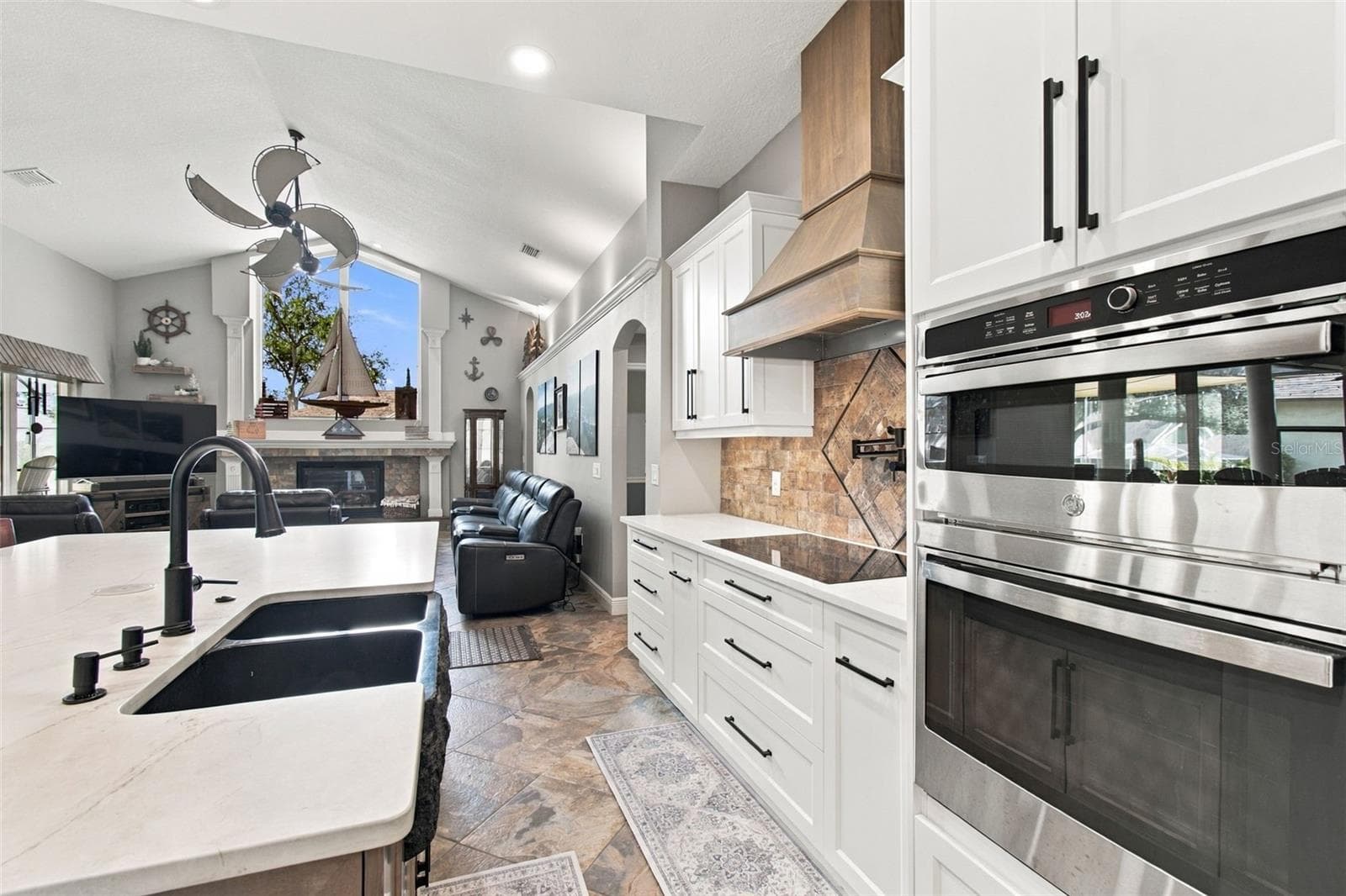 Kitchen - 5105 SYLVAN OAKS DR, VALRICO
