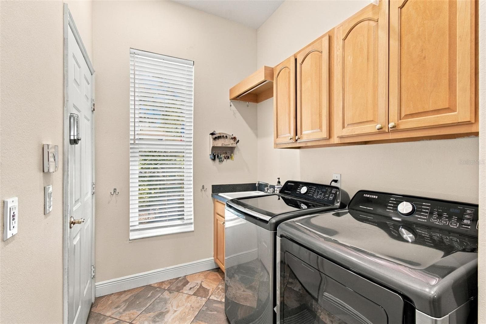 Laundry Room - 5105 SYLVAN OAKS DR, VALRICO