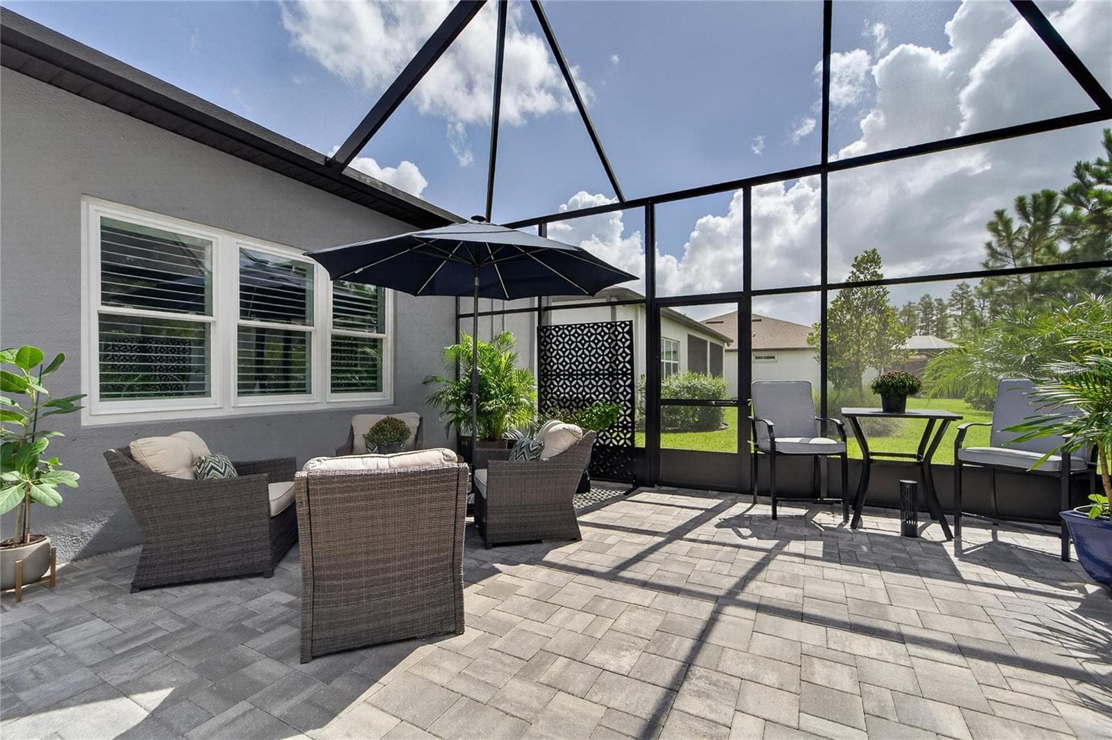 Lanai - 18752 HORIZON VIEW PT, LAND O LAKES
