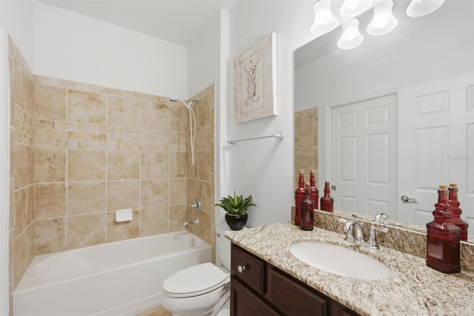 Single Family Residence at 125 LA CRESTA CT, DAVENPORT, photo 9 of 76