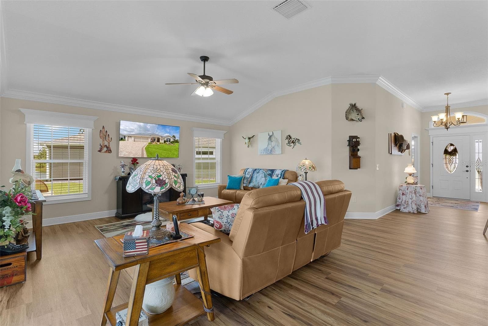 Single Family Residence at 5870 FLINT LOOP, THE VILLAGES, photo 9 of 59