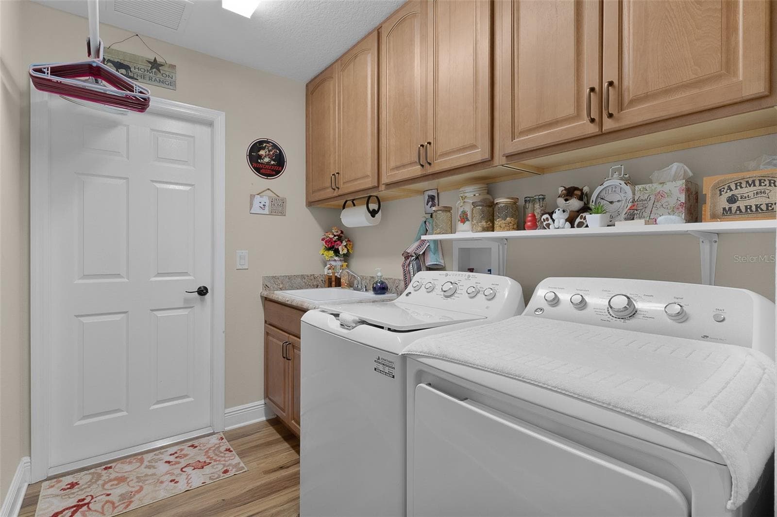 Single Family Residence at 5870 FLINT LOOP, THE VILLAGES, photo 32 of 59