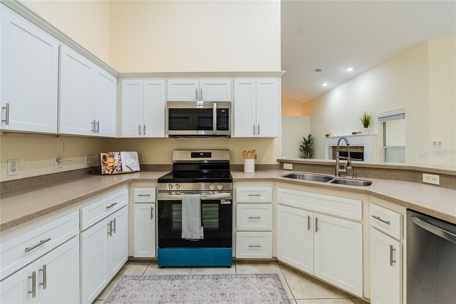 Single Family Residence at 674 OLD DIXIE HWY, AUBURNDALE, photo 14 of 54