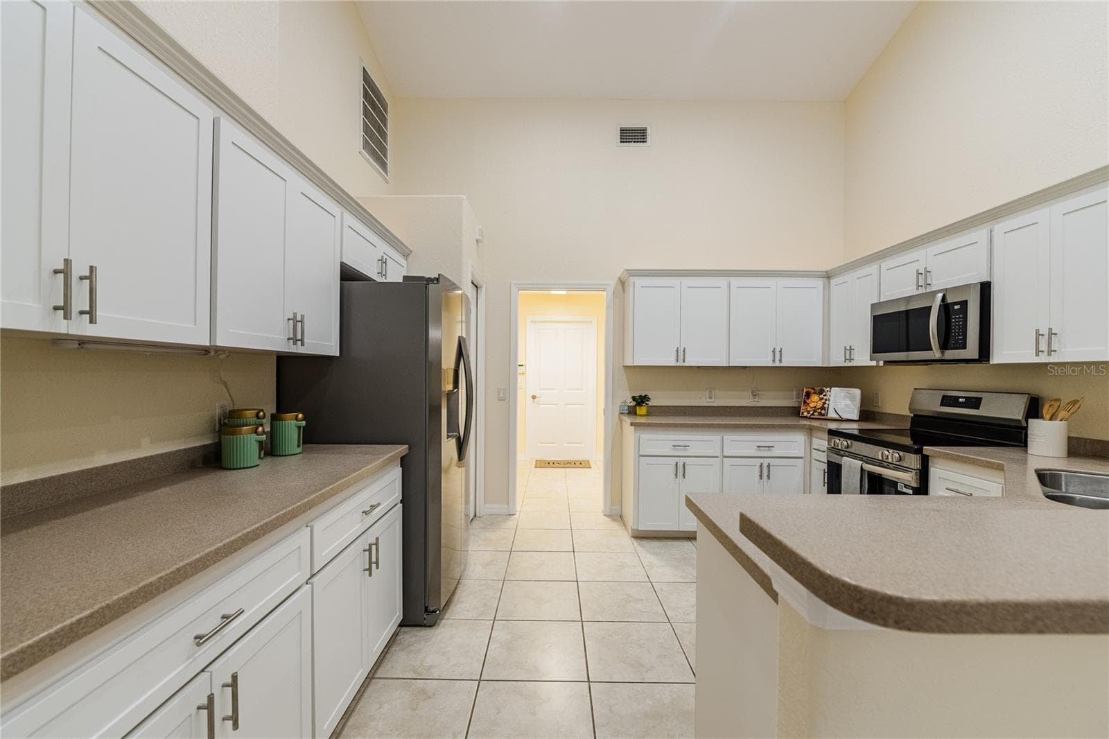Single Family Residence at 674 OLD DIXIE HWY, AUBURNDALE, photo 15 of 54