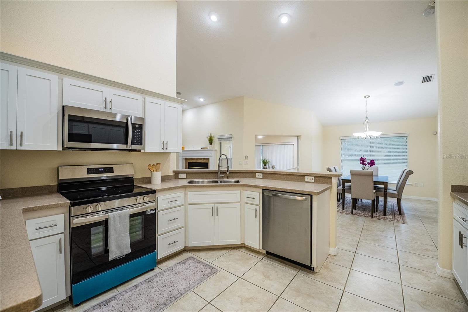 Single Family Residence at 674 OLD DIXIE HWY, AUBURNDALE, photo 17 of 54