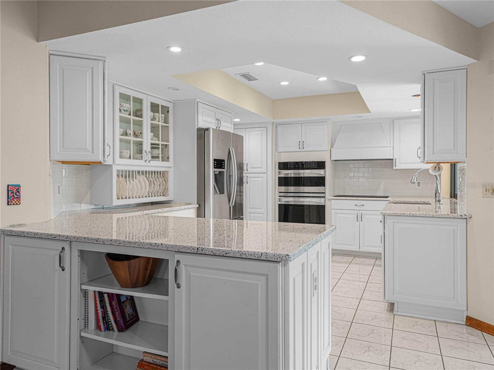 Single Family Residence at 5657 BLOOMFIELD BLVD, LAKELAND, photo 6 of 32