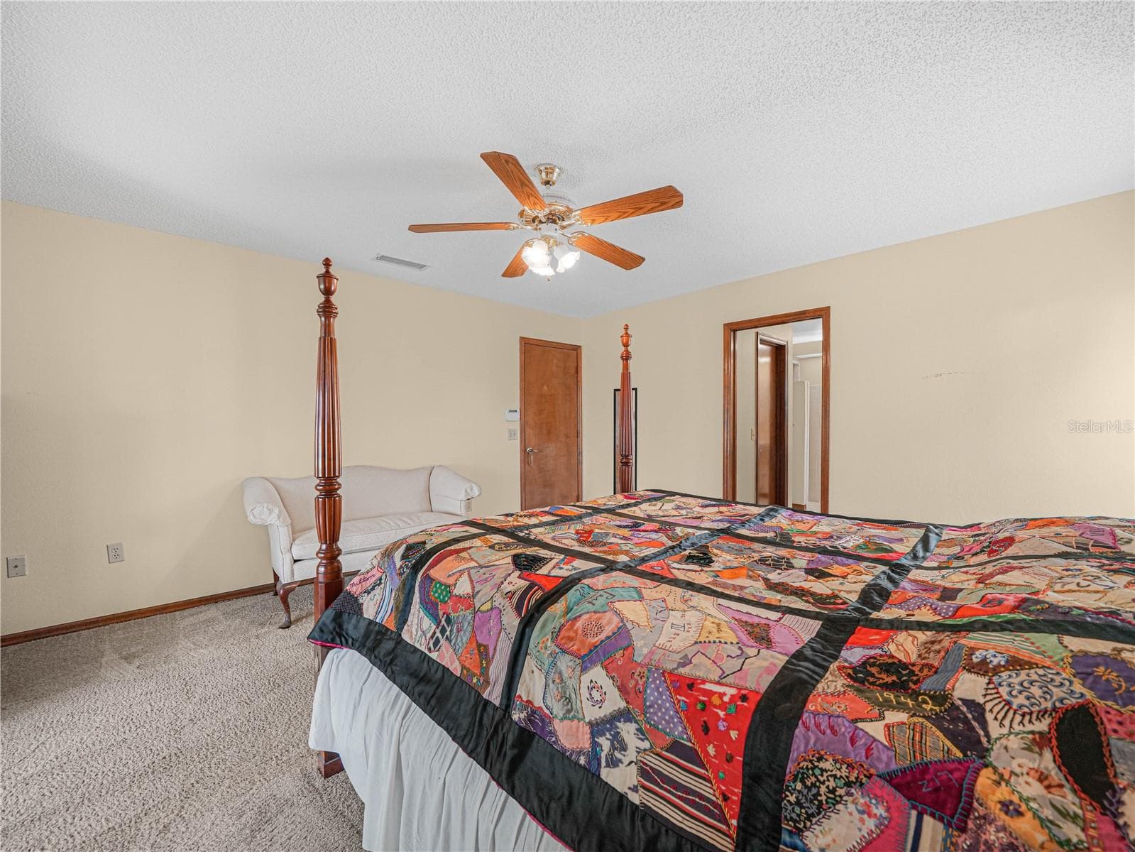 Single Family Residence at 5657 BLOOMFIELD BLVD, LAKELAND, photo 14 of 32