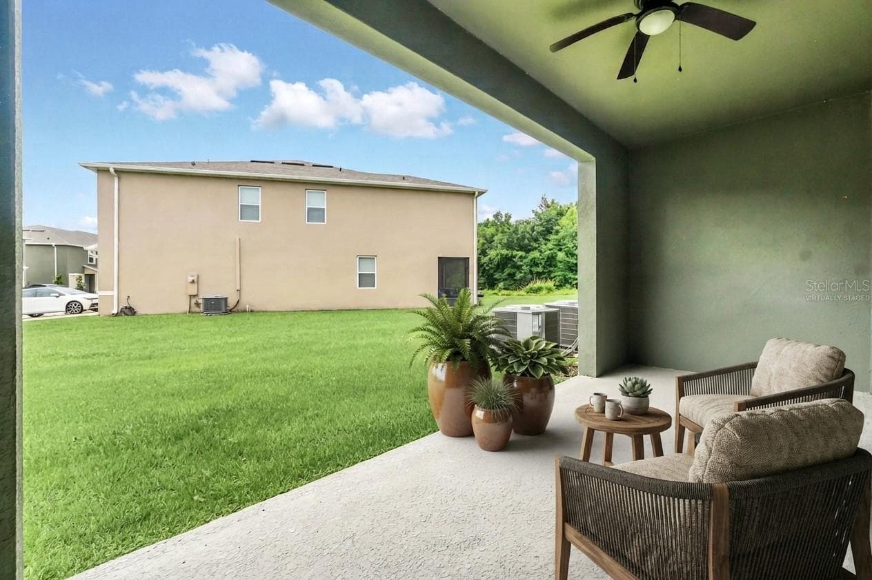Virtually staged - 1401 YELLOW FINCH DR, DAVENPORT