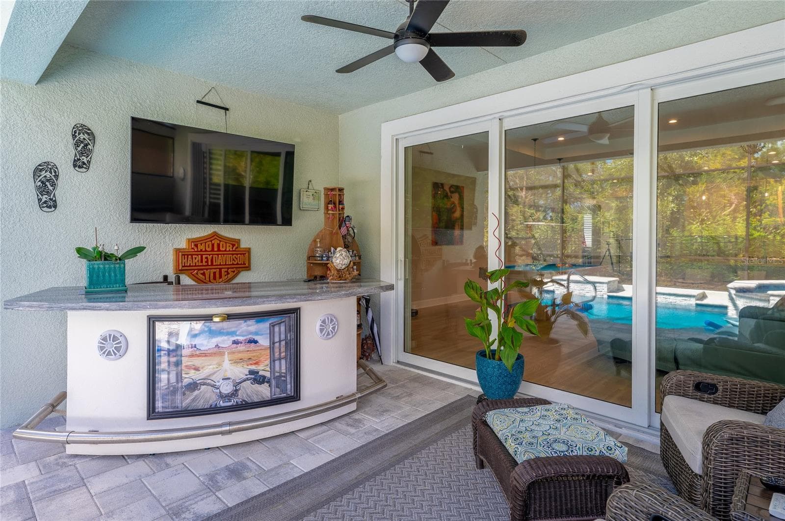 TV on lanai - 1254 VENICE CT, DELAND