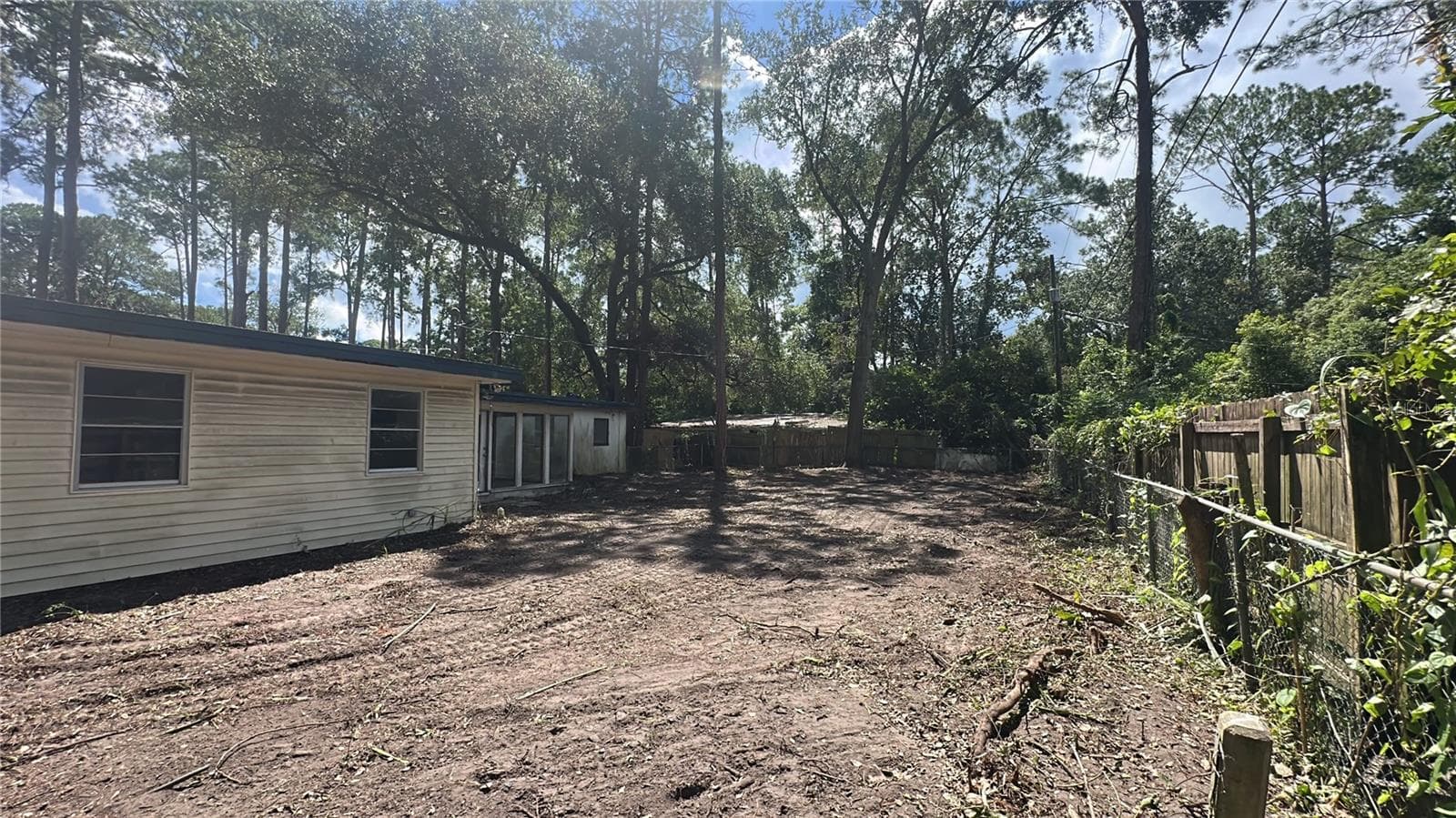 Single Family Residence at 2002 NE 7TH TER, GAINESVILLE, photo 3 of 5