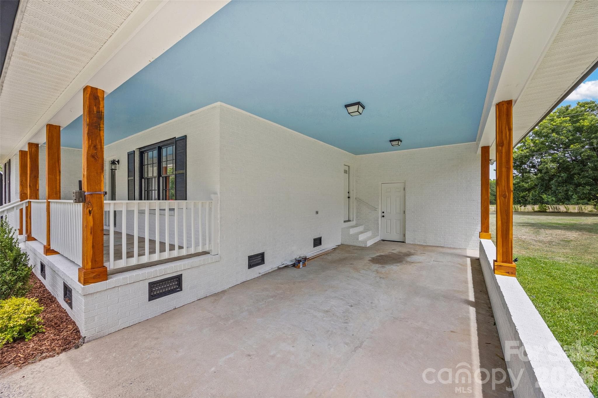Single Family Residence at 1620 Saluda Road, Chester, photo 4 of 18