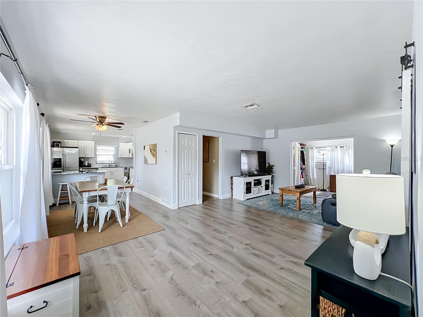 Single Family Residence at 815 ALFRED DR, ORLANDO, photo 5 of 42