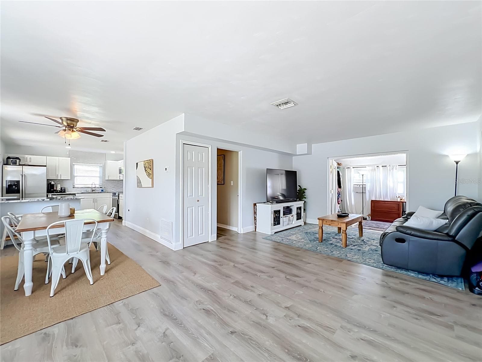 Single Family Residence at 815 ALFRED DR, ORLANDO, photo 6 of 42