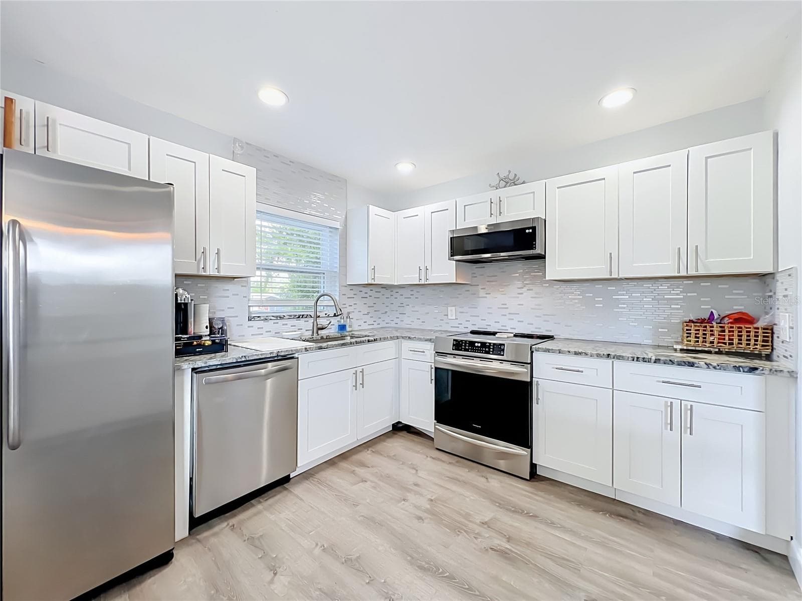 Single Family Residence at 815 ALFRED DR, ORLANDO, photo 17 of 42