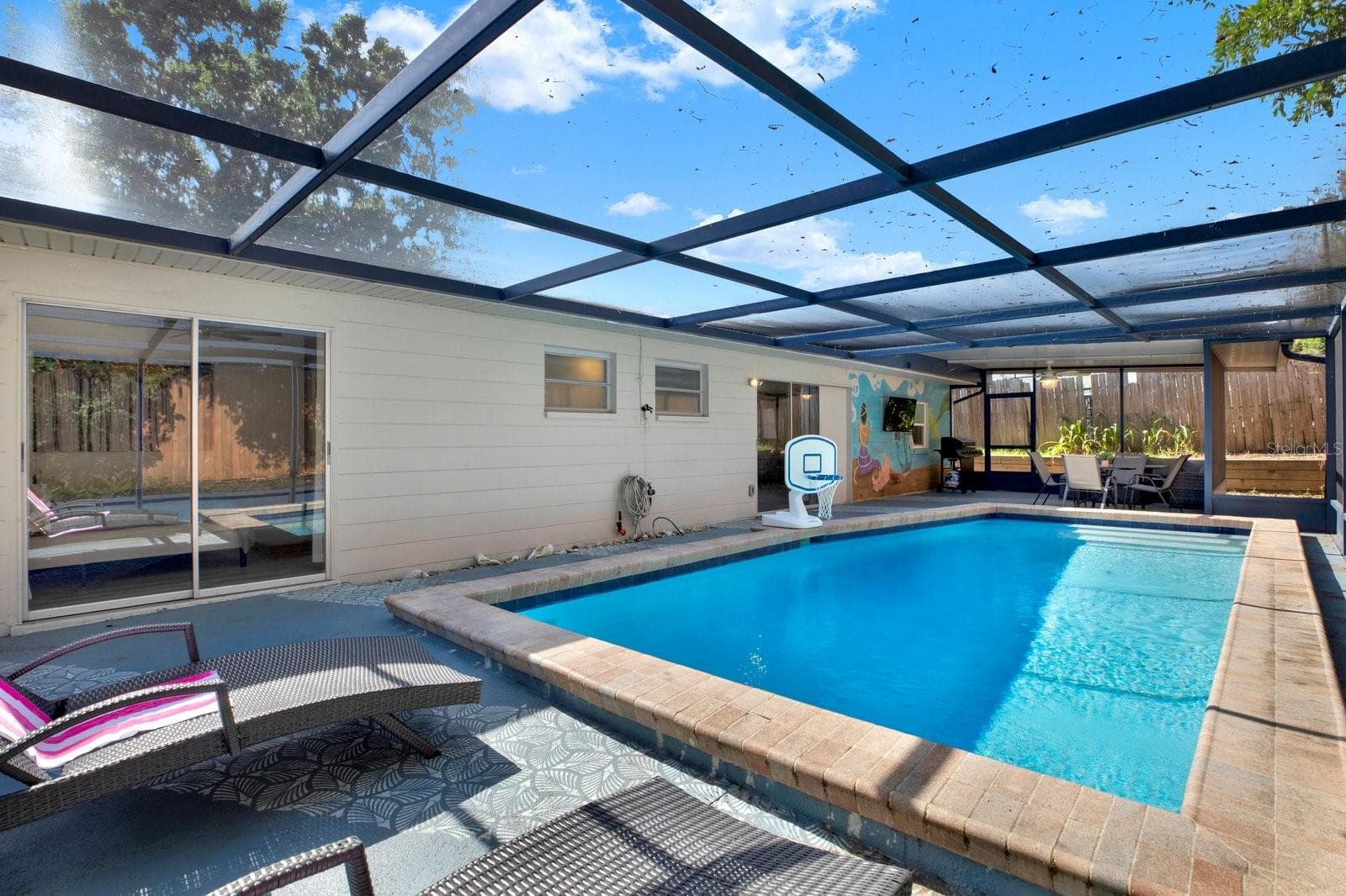 Private, screened in pool - 8253 137TH LN, SEMINOLE