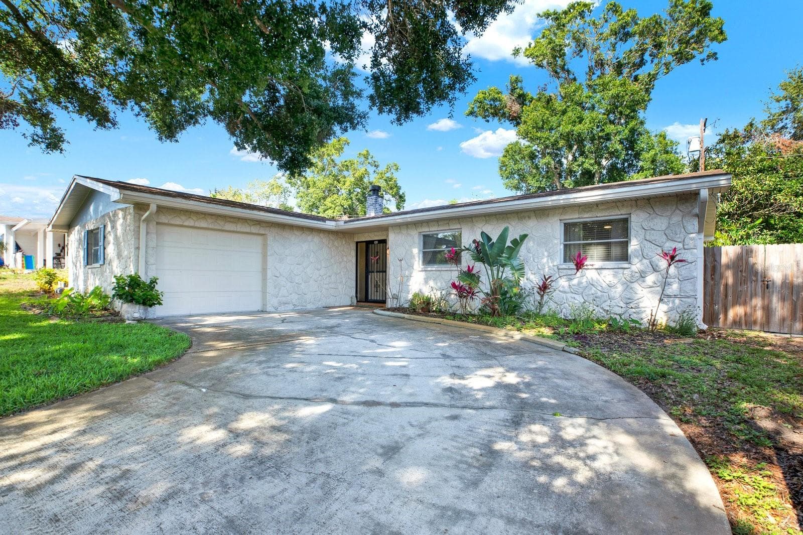 Single Family Residence at 8253 137TH LN, SEMINOLE, photo 6 of 42