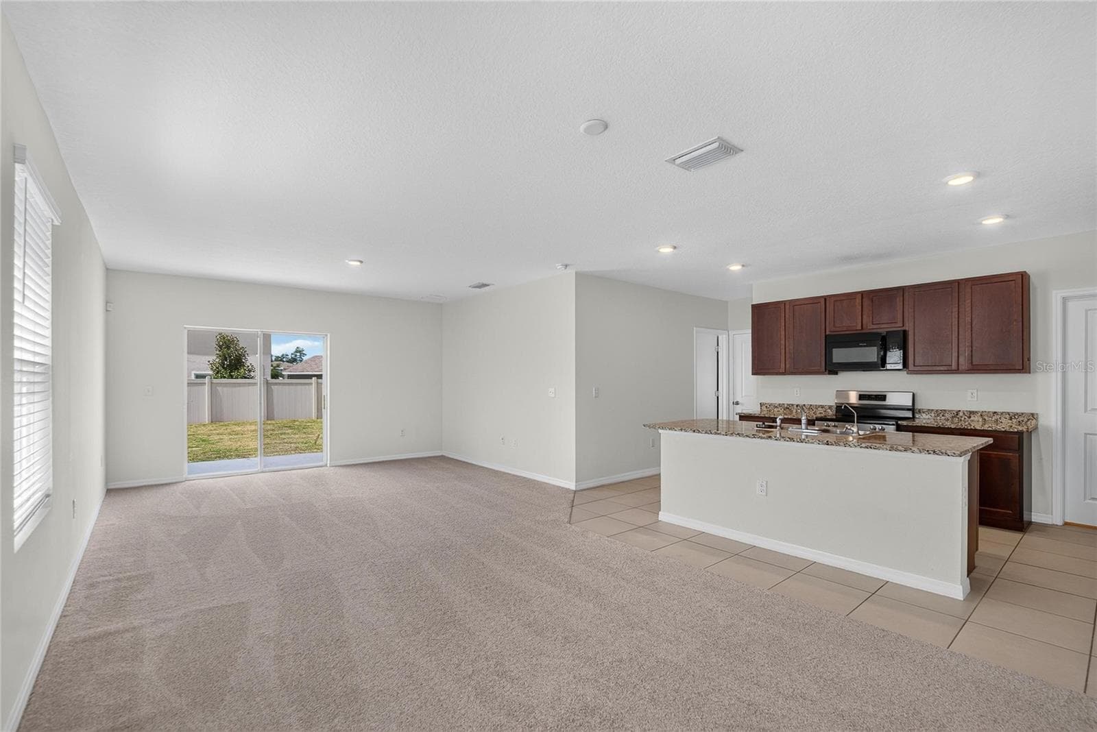 Single Family Residence at 16733 TRITE BEND ST, WIMAUMA, photo 9 of 81